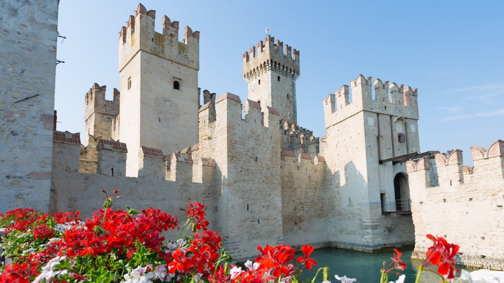 Sirmione and Lake Garda Boat Tour with Spritz Tasting from Verona - Thumbnail 10