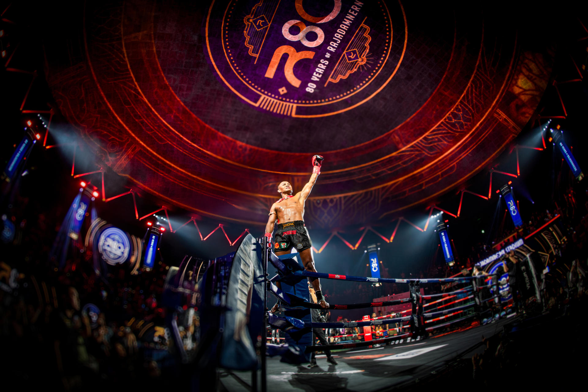 [Official] Muay Thai (Boxing) Match at Rajadamnern Stadium - Thumbnail 6