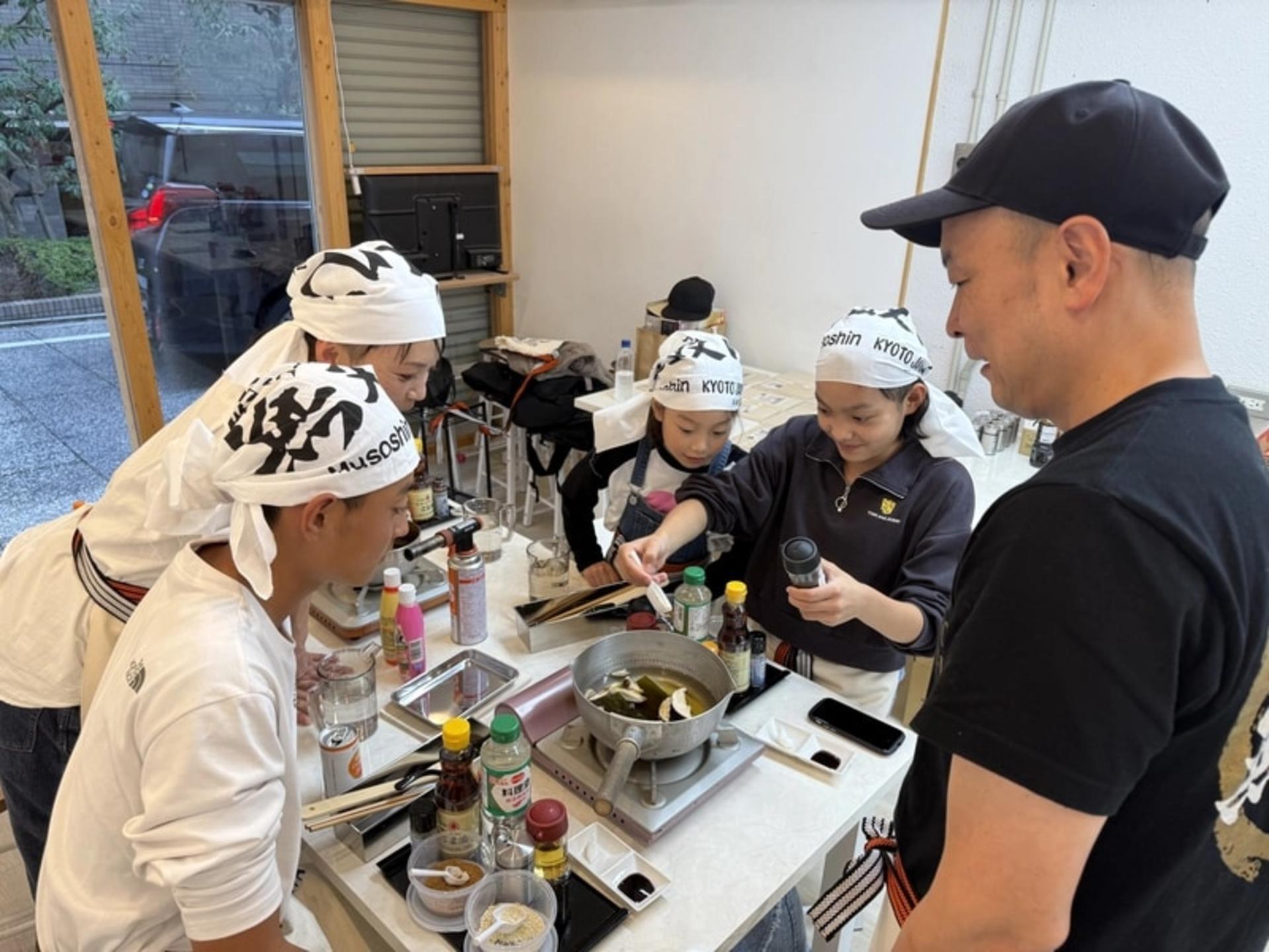 Kyoto Ramen Noodle Making - Thumbnail 26