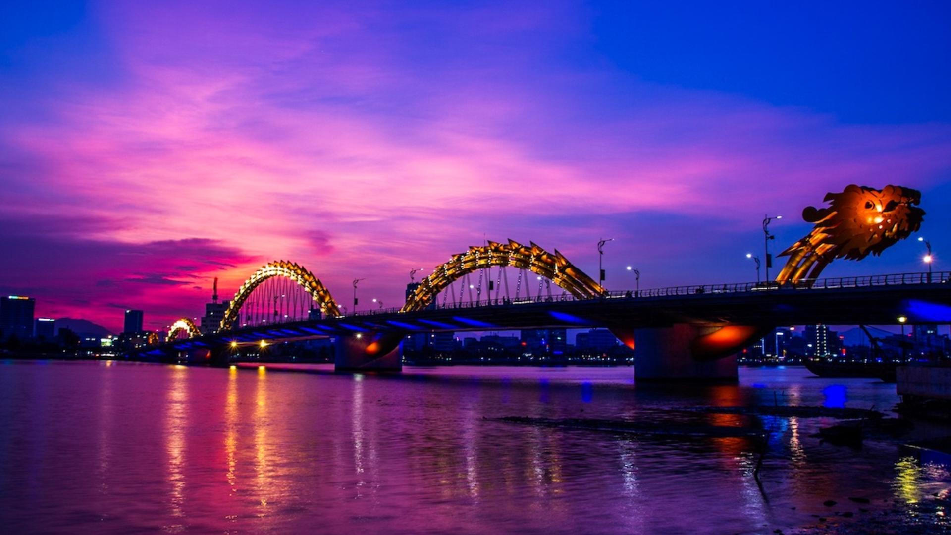 Son Tra Peninsula Sunset & Han River Night Cruise - Thumbnail 15