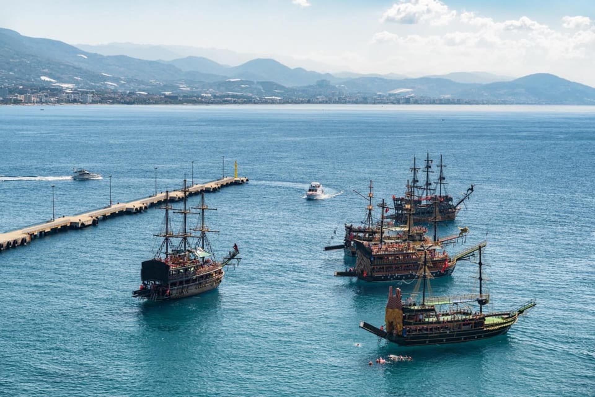 Alanya Pirate Boat Trip, Half-Day Snorkeling Adventure - Image 1