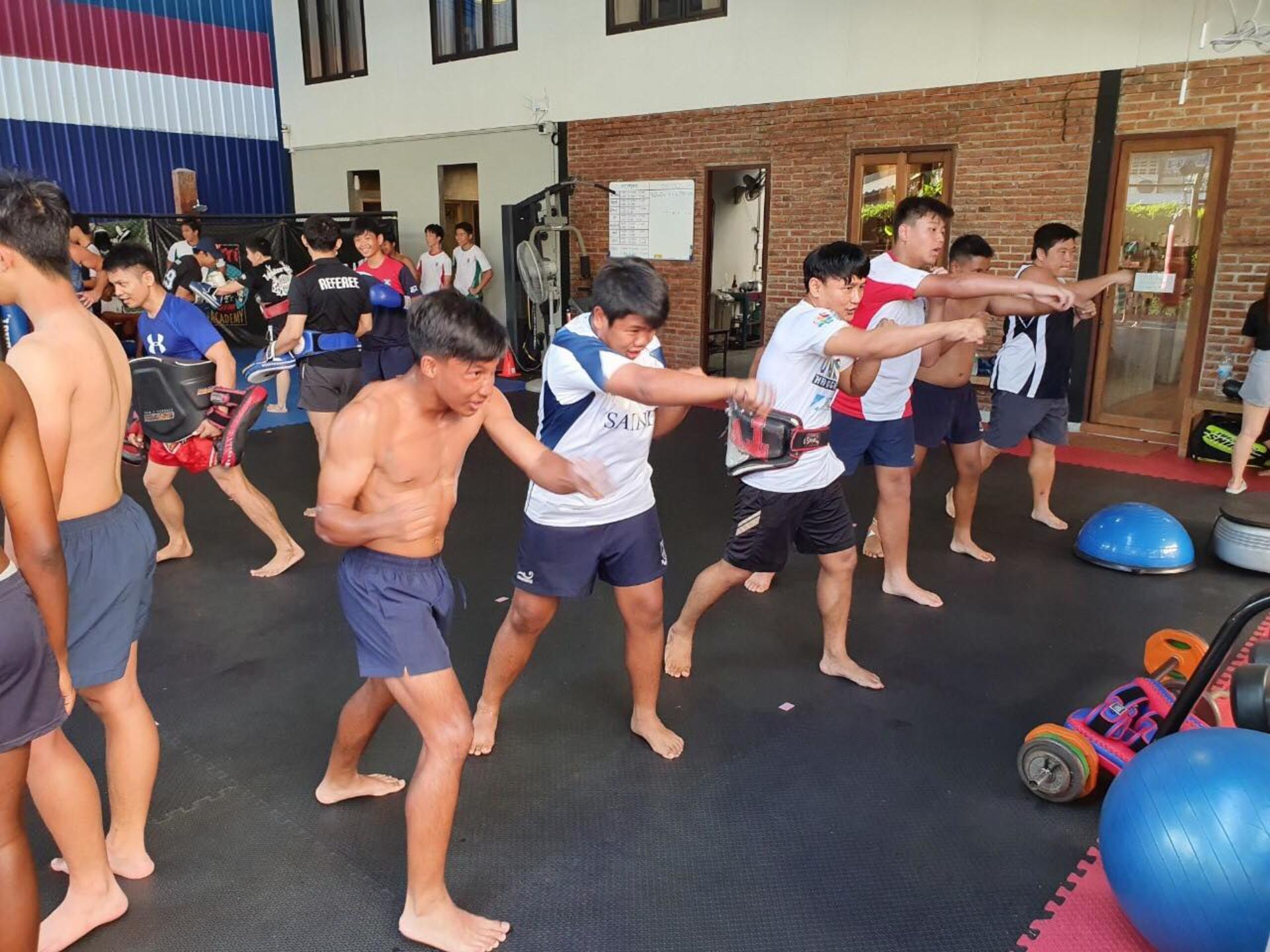 Rithirit Gym Academy Muay Thai Class and Accommodation in Bangkok - Image 1
