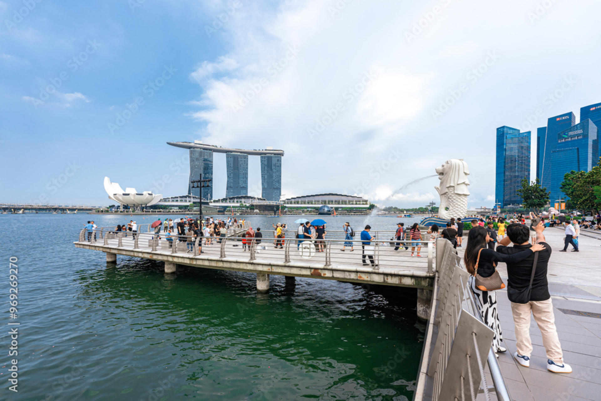 Singapore River Cruise & Light Shows Evening Tour - Thumbnail 2