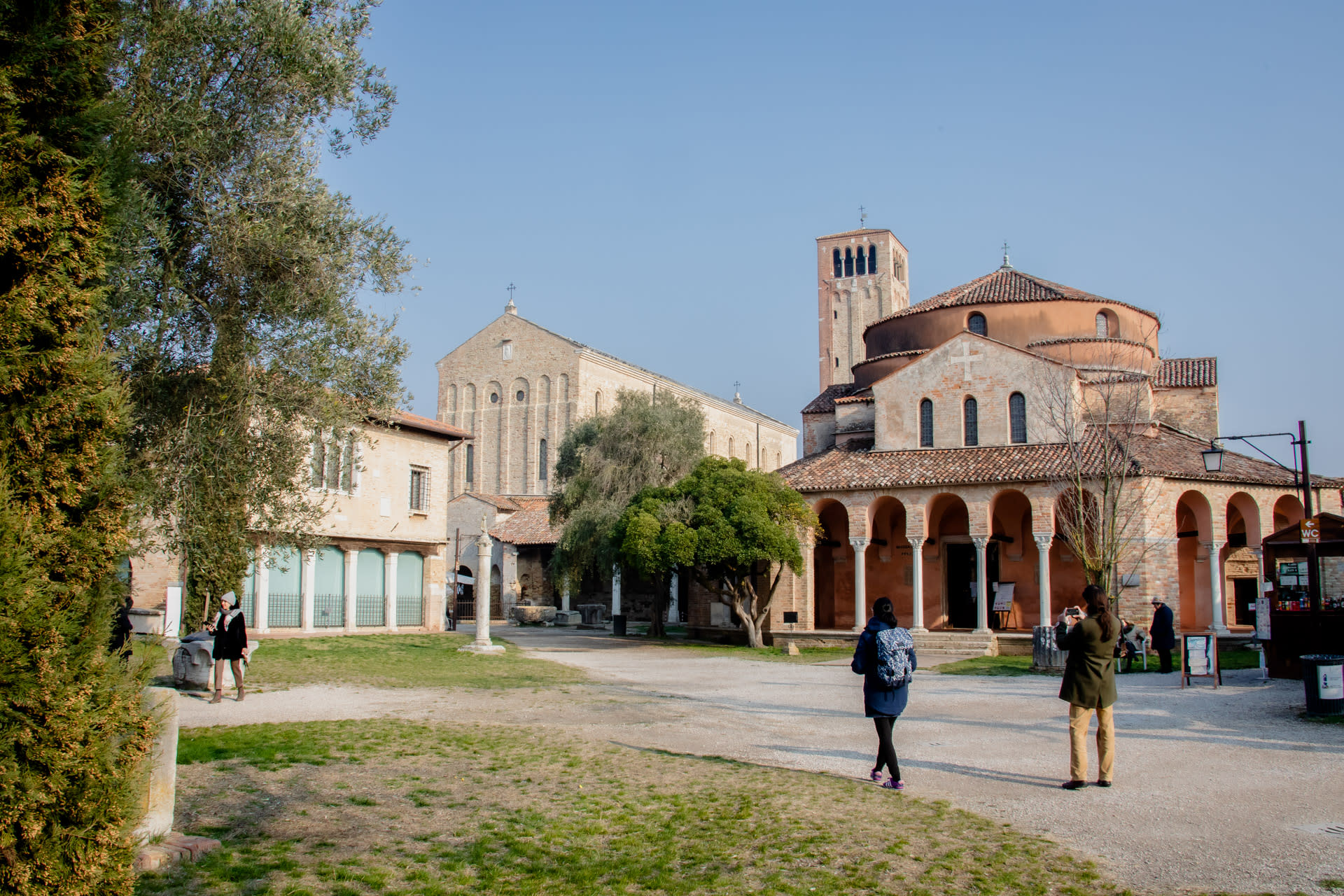 Murano, Burano, and Torcello Islands Tour from Venice - Thumbnail 15