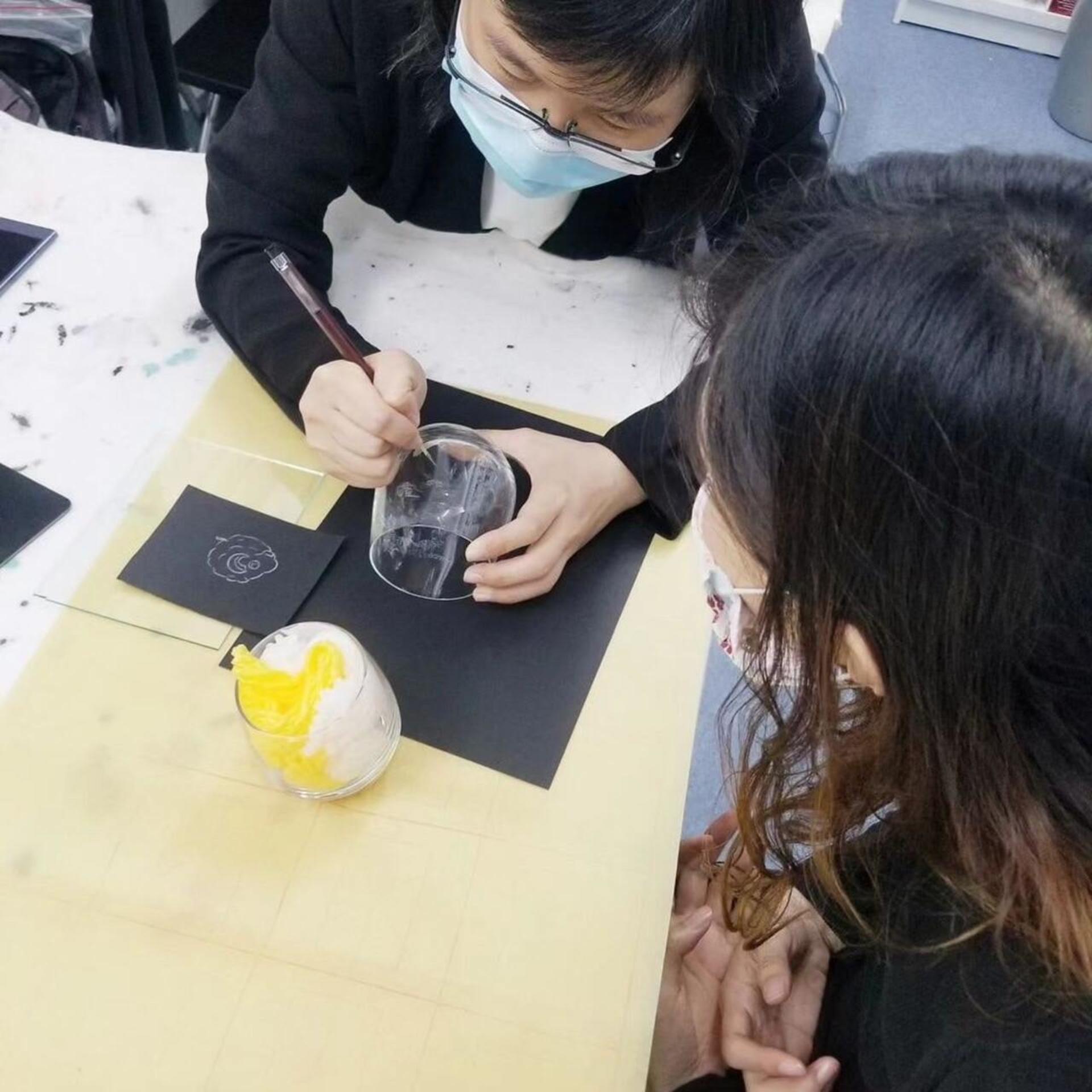 Bing Shu Lab | Glass Sculpture Workshop - Thumbnail 3
