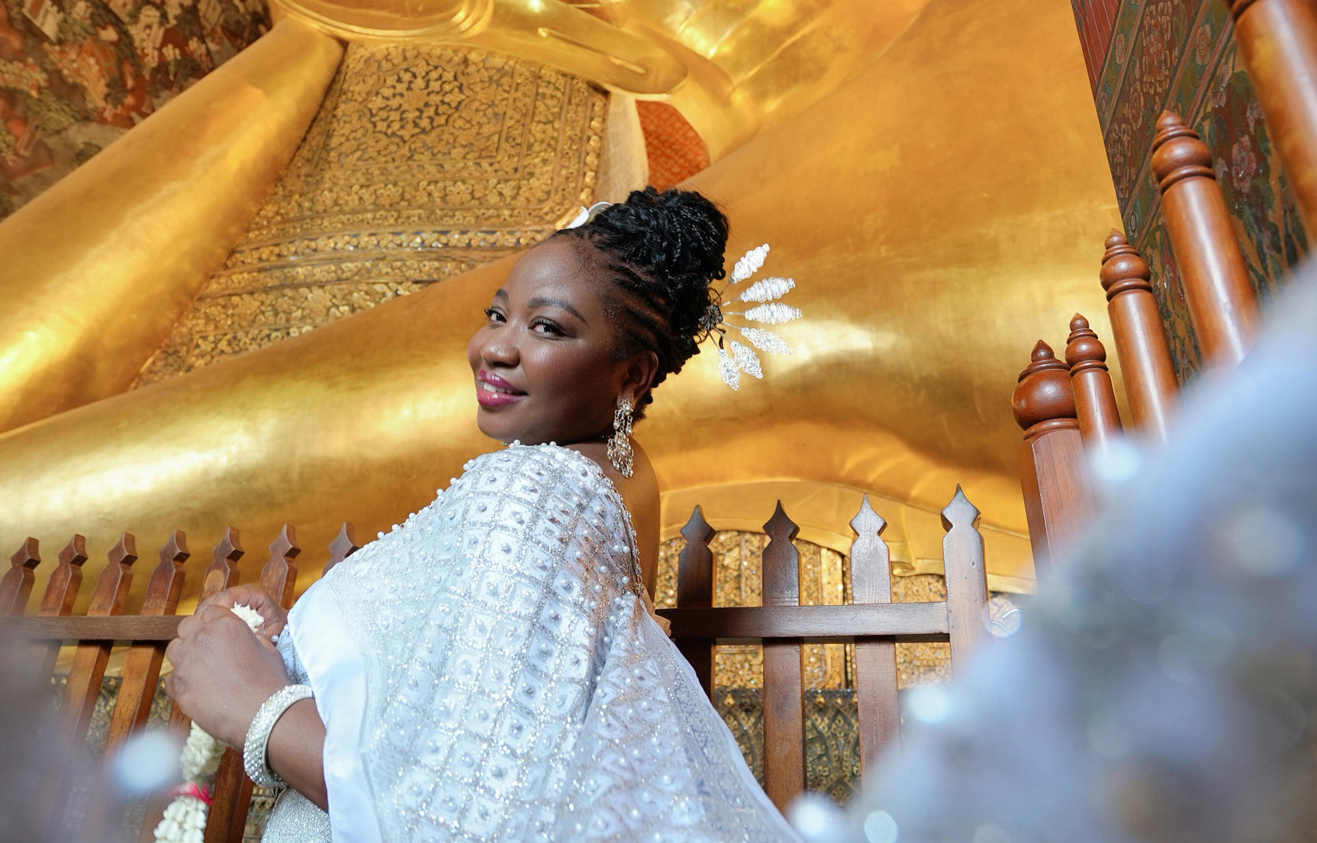 Wat Arun Photoshoot in Thai Costume: Bangkok, Thailand - Thumbnail 9