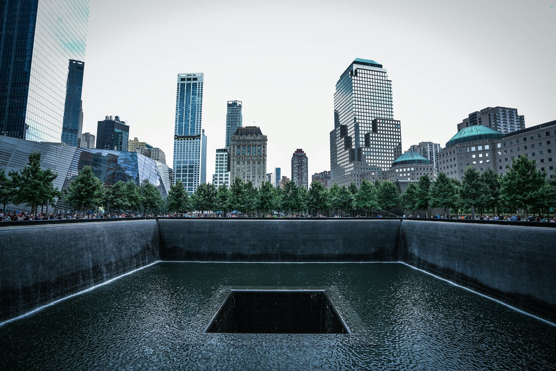 New York Manhattan Half-Day Walking Tour with 9/11 Ground Zero - Image 1