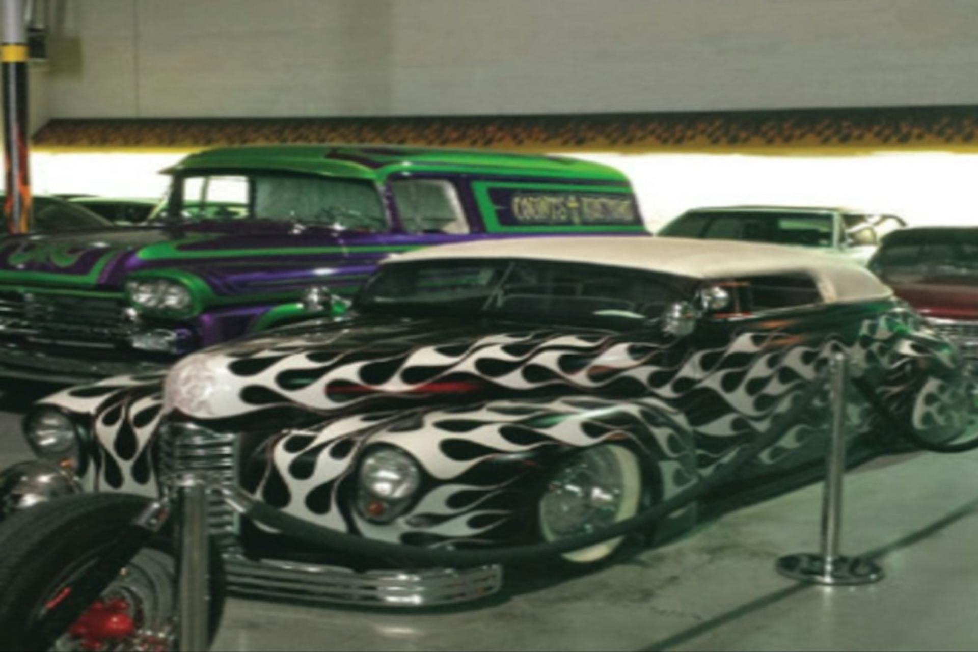 Las Vegas Count's Kustoms Bus Tour - Thumbnail 2