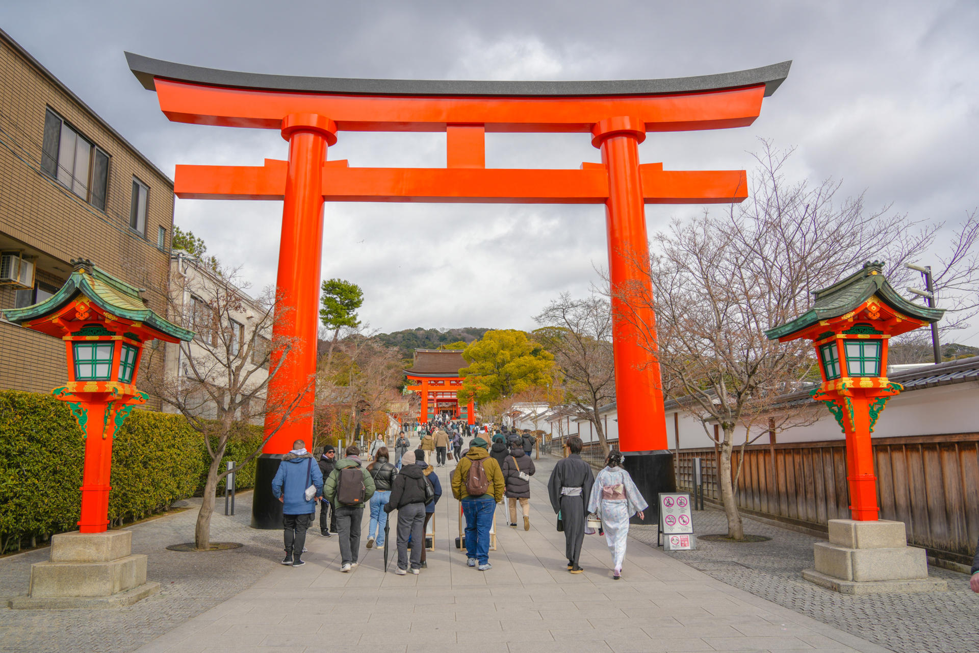 Kyoto: Nijo, Bamboo Grove, Golden Pavilion & Fushimi Inari Bus Tour - Thumbnail 6