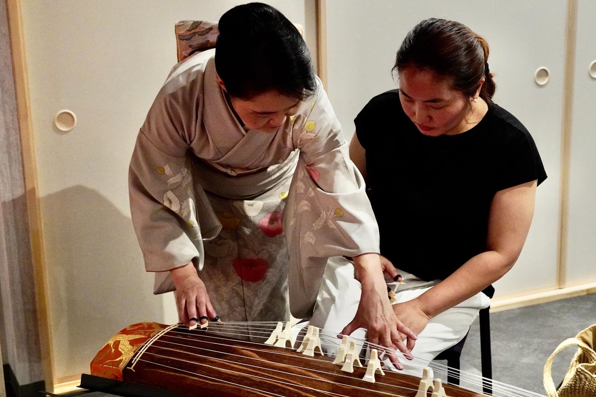 Experience the koto, a traditional Japanese instrument, in Kyoto. - Thumbnail 3