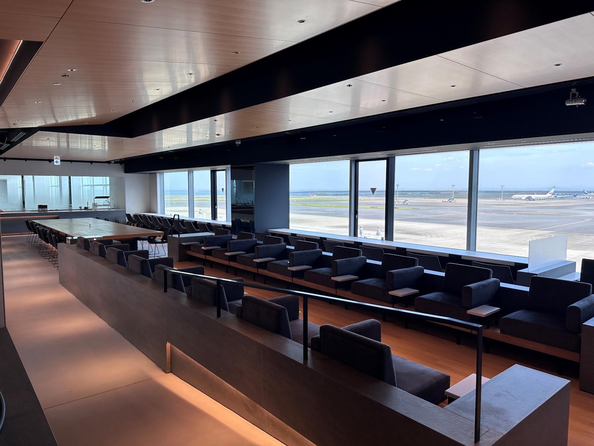 Tokyo International (Haneda) Airport Lounge Service by POWER LOUNGE - Thumbnail 2