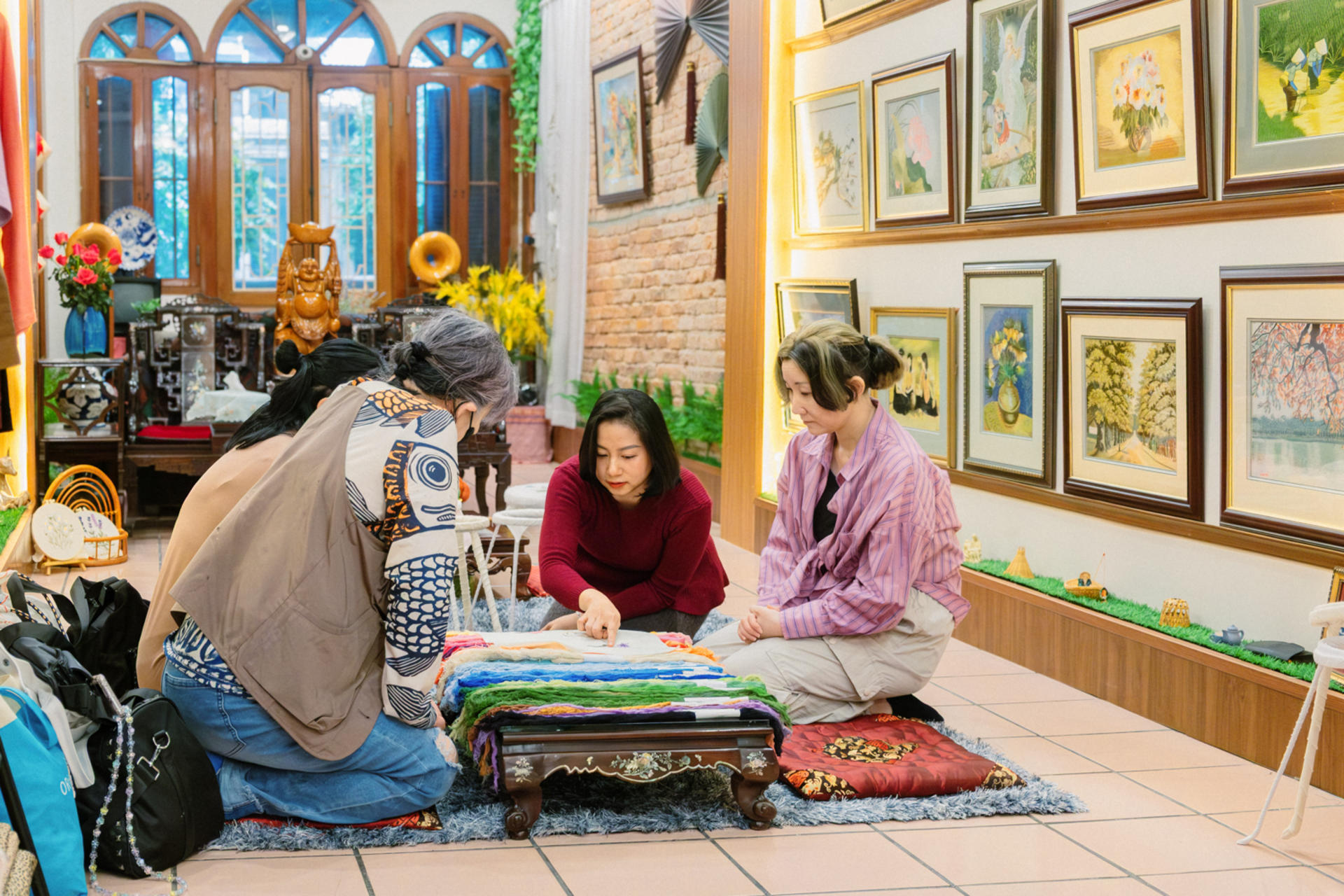 Hanoi's Heritage: Embroidery Workshop in Traditional House - Thumbnail 7
