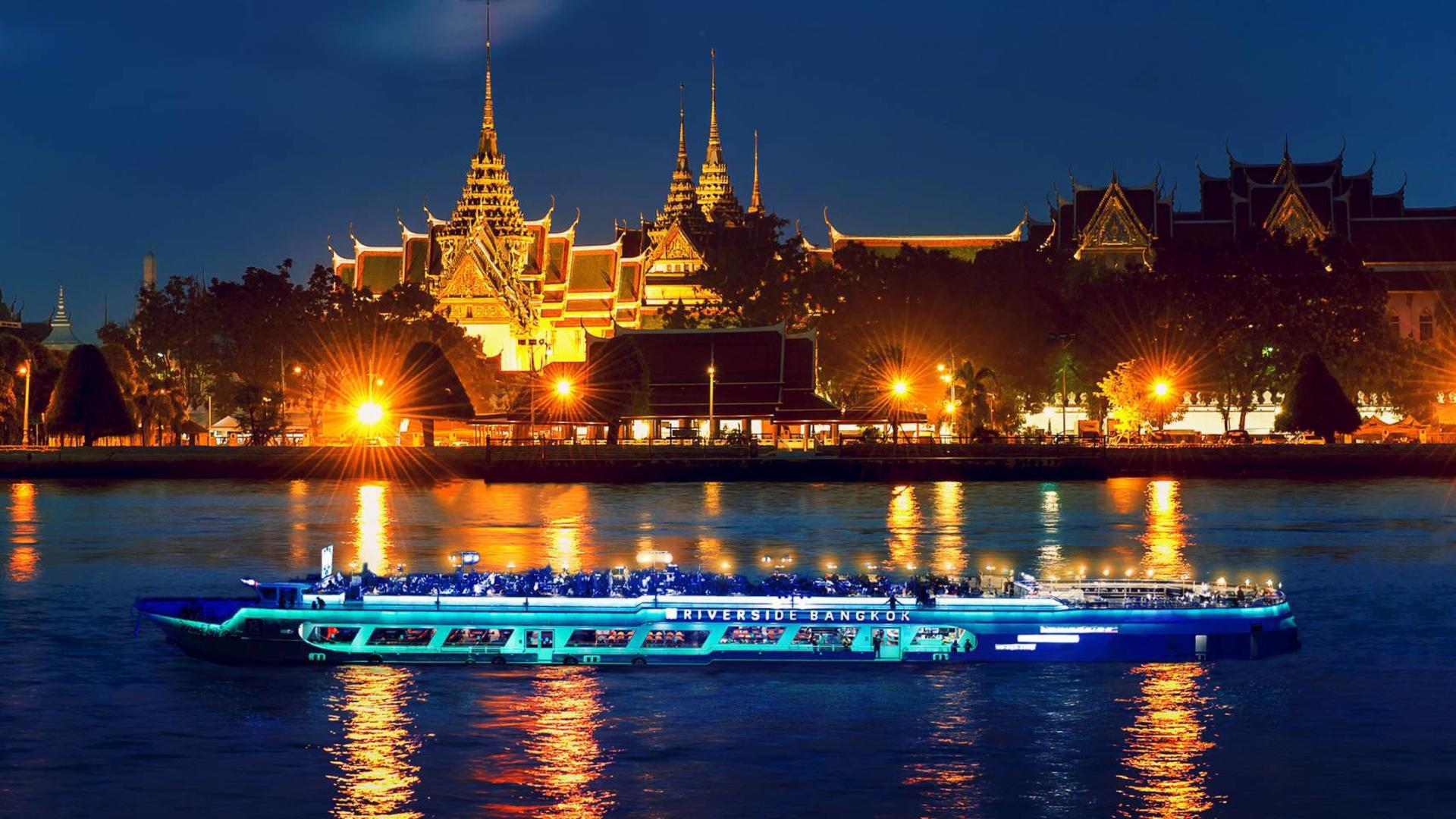 Riverside Carnival Cruise in Bangkok - Thumbnail 13