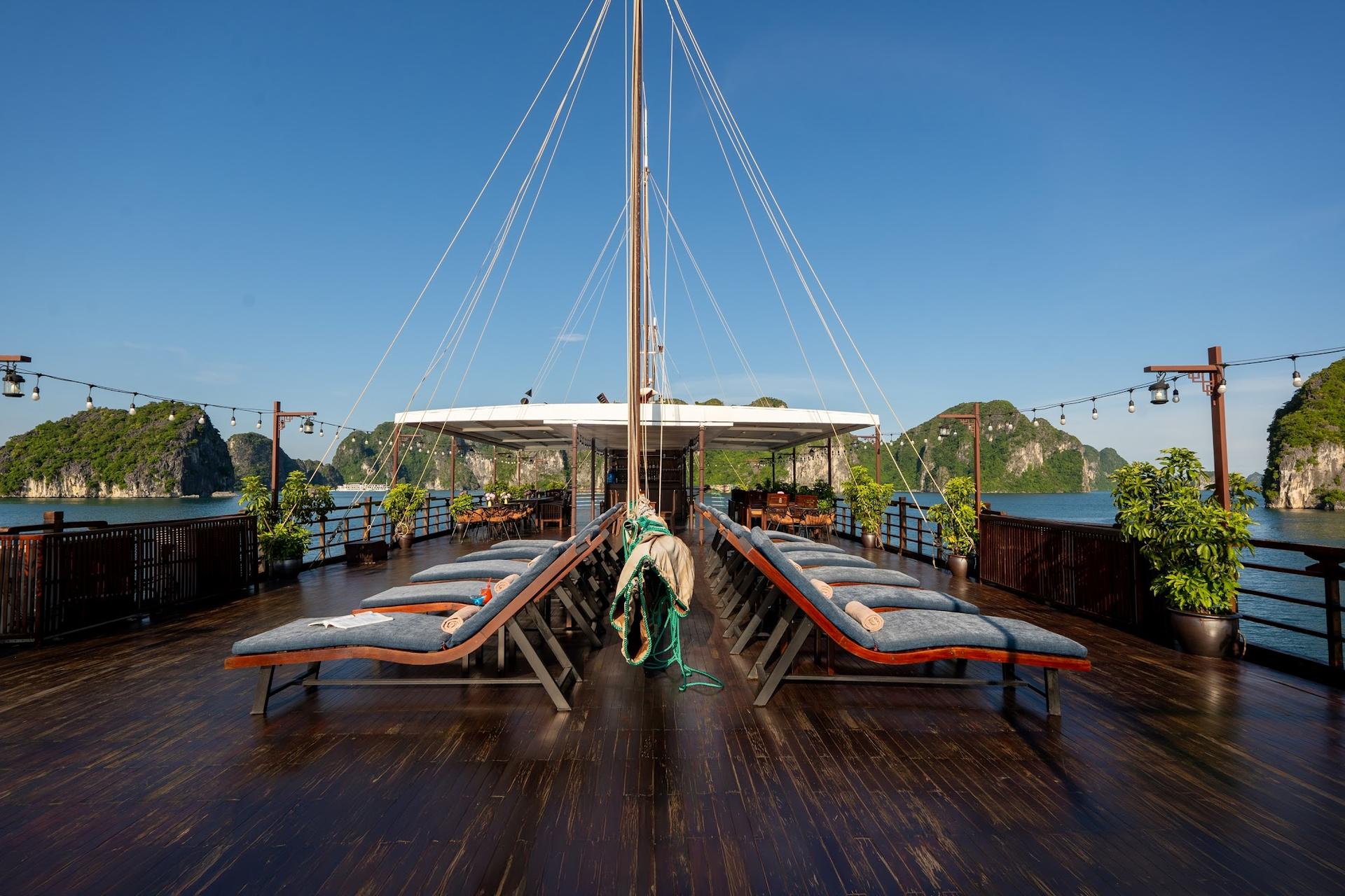 Phoenix 2D1N Cruise: Ha Long Bay Tour with Sung Sot and Ti Top - Thumbnail 18