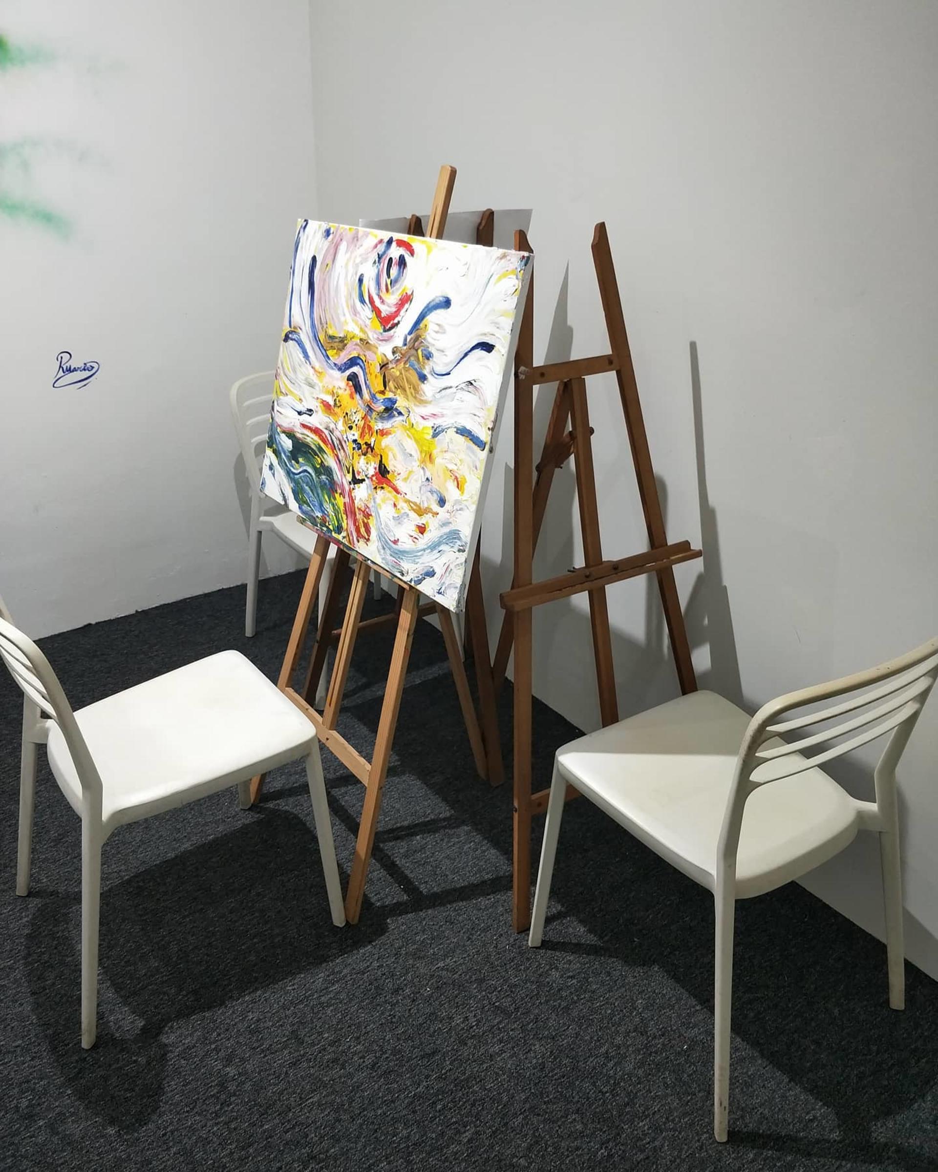 3-hour Art Jamming Class with Free Flow Drinks in Singapore - Thumbnail 6