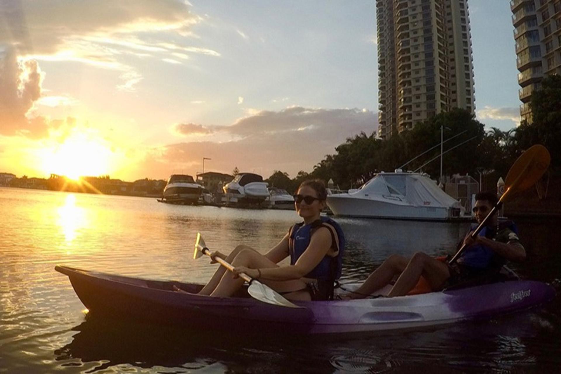 Surfers Paradise Sunset Kayak Adventure in Gold Coast - Thumbnail 3