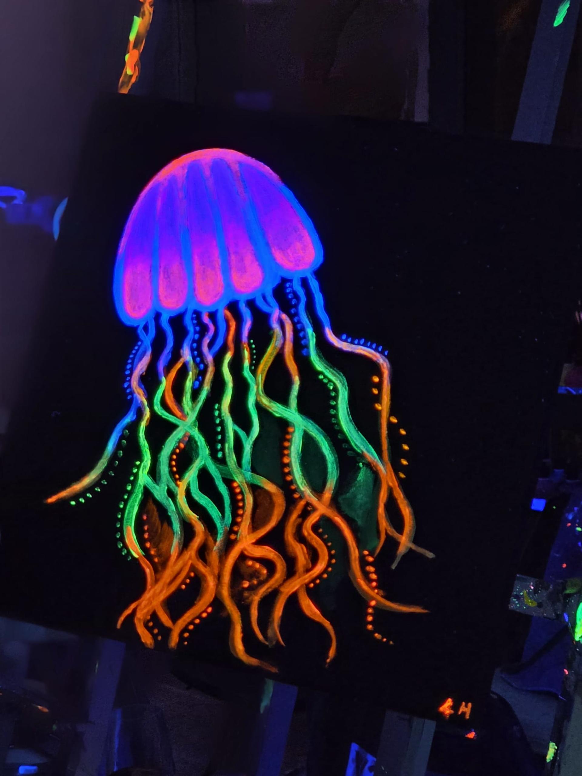 Glow in the dark - Thumbnail 9