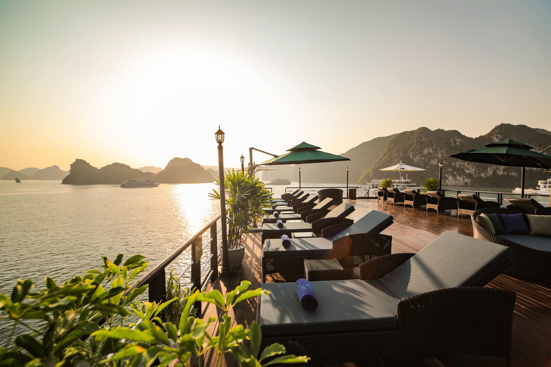 Rosy 3D2N Cruise: Ha Long Bay & Lan Ha Bay Tour - Thumbnail 7