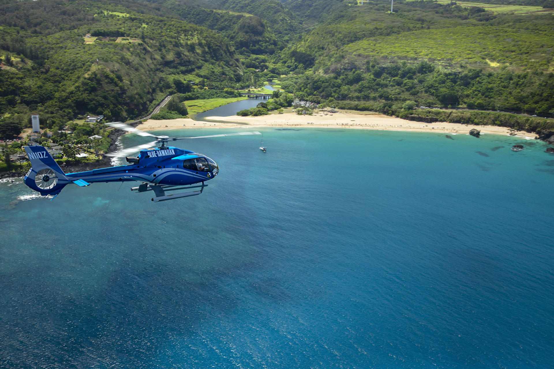 Discover North Shore Helicopter Tour from Turtle Bay, Oahu - Thumbnail 5