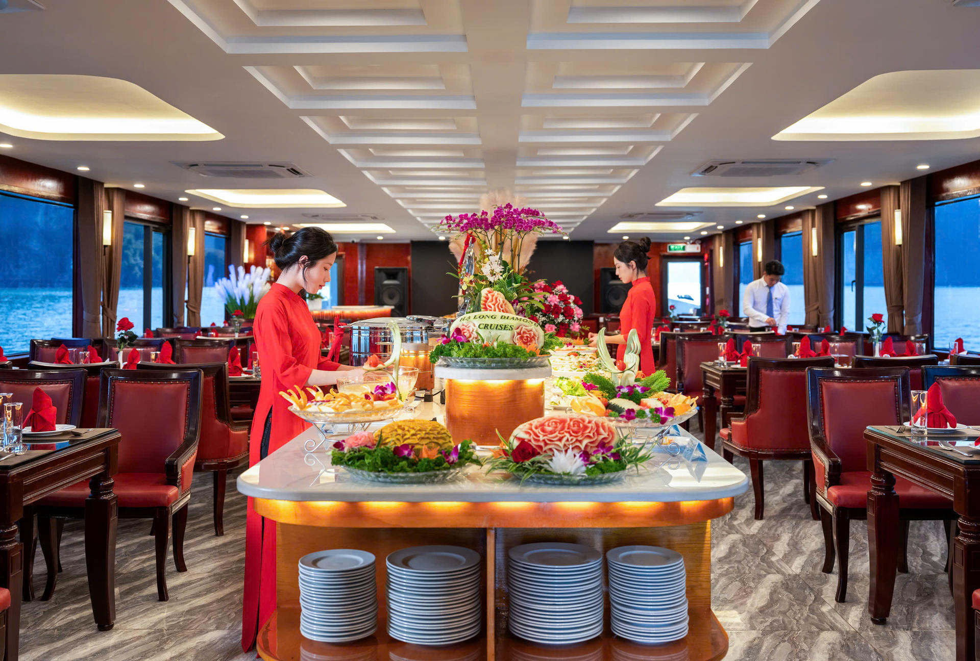 Diamond Luxury Day Cruise: Ha Long Bay,Sung Sot & Ti Top Island - Thumbnail 6
