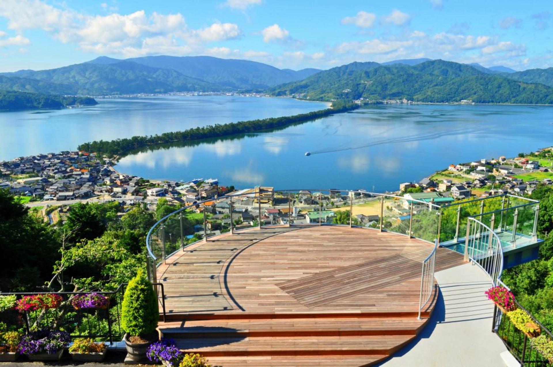 [Group of 1 Possible] One-Day Tour to Japan Sea's Kyoto Amanohashidate, Ine Boathouse, and Miyama Thatched Village | Superb View Amanohashidate, 100-Year Boathouse Scenery, Miyama Town Thatched Roof Panorama | Limited to Round Trip from Osaka - Thumbnail 8