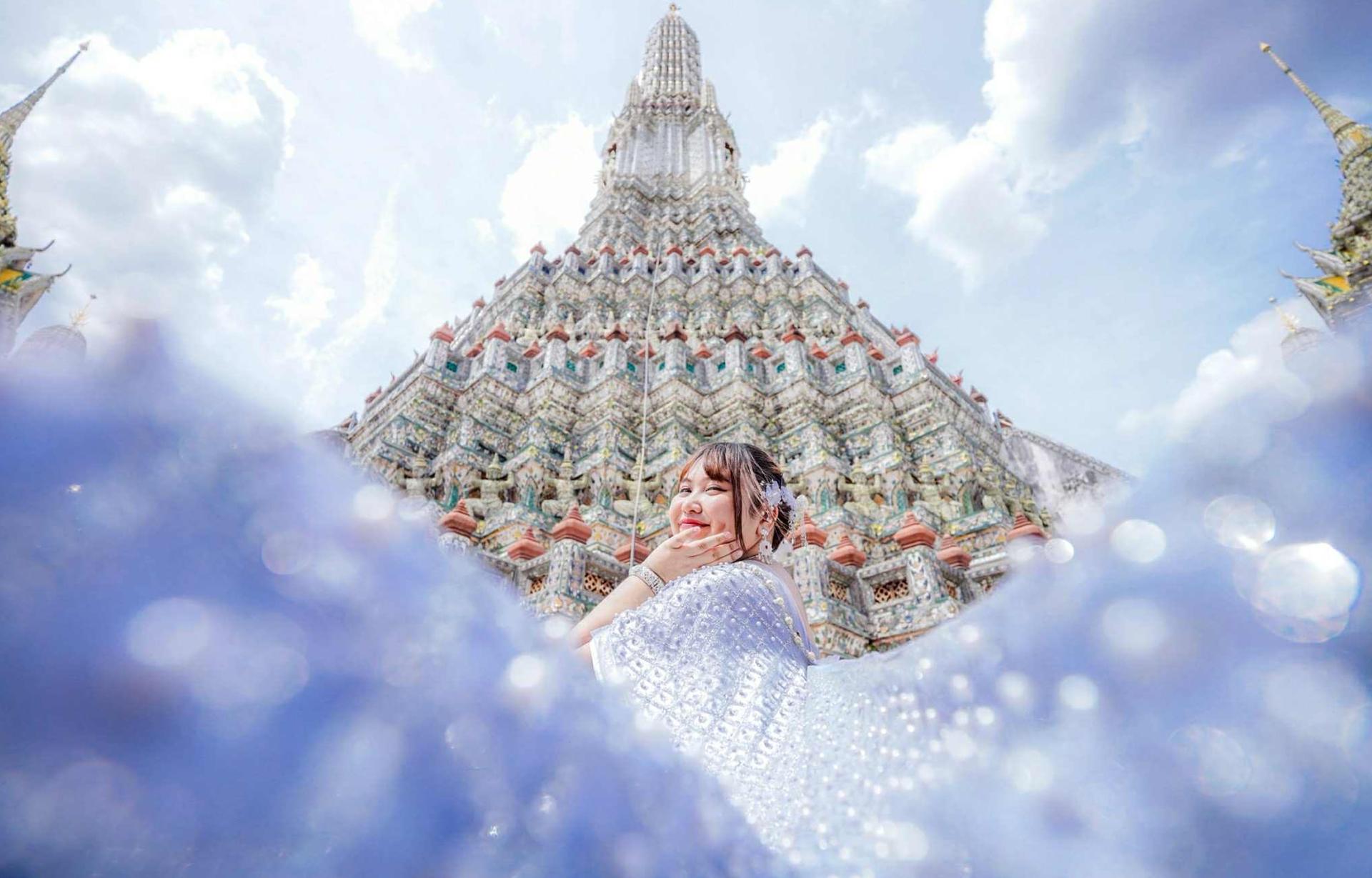 Full Set Thai Costume Rental in Bangkok + Hairdo & Makeup - Thumbnail 15