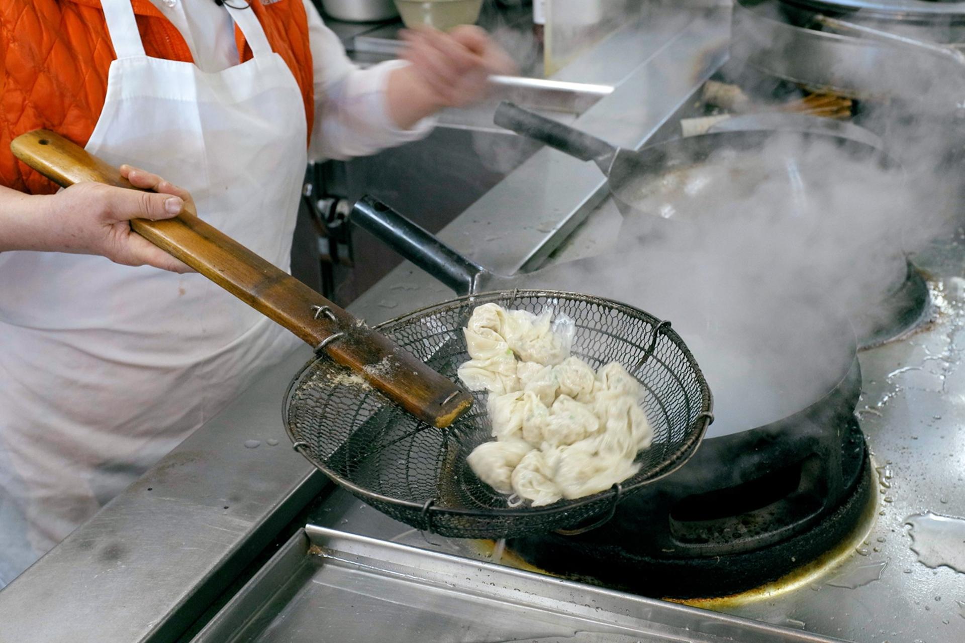 Chinatown and North Beach Walking Food Tour in San Francisco - Thumbnail 7