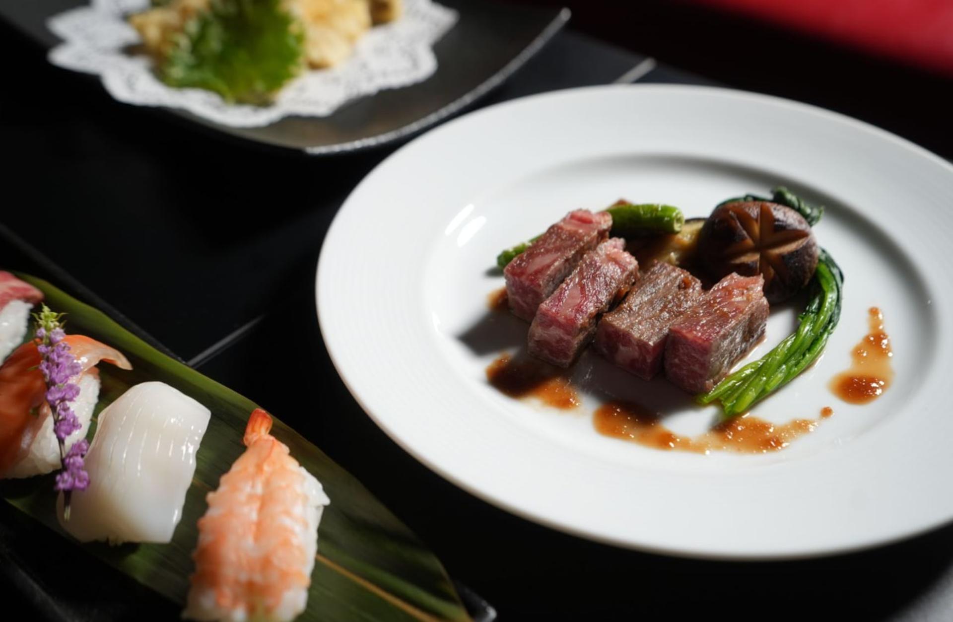 Osaka Umeda: PICCADILLY Live DINNER SHOW&NIGHTCLUB with Tasting Menu - Thumbnail 7