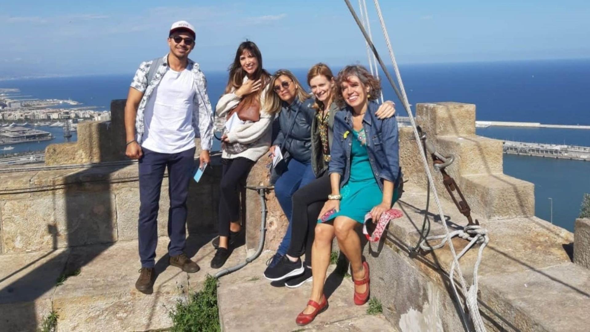 Barcelona old town and Montjuic Castle tour with cable car ride - Thumbnail 11