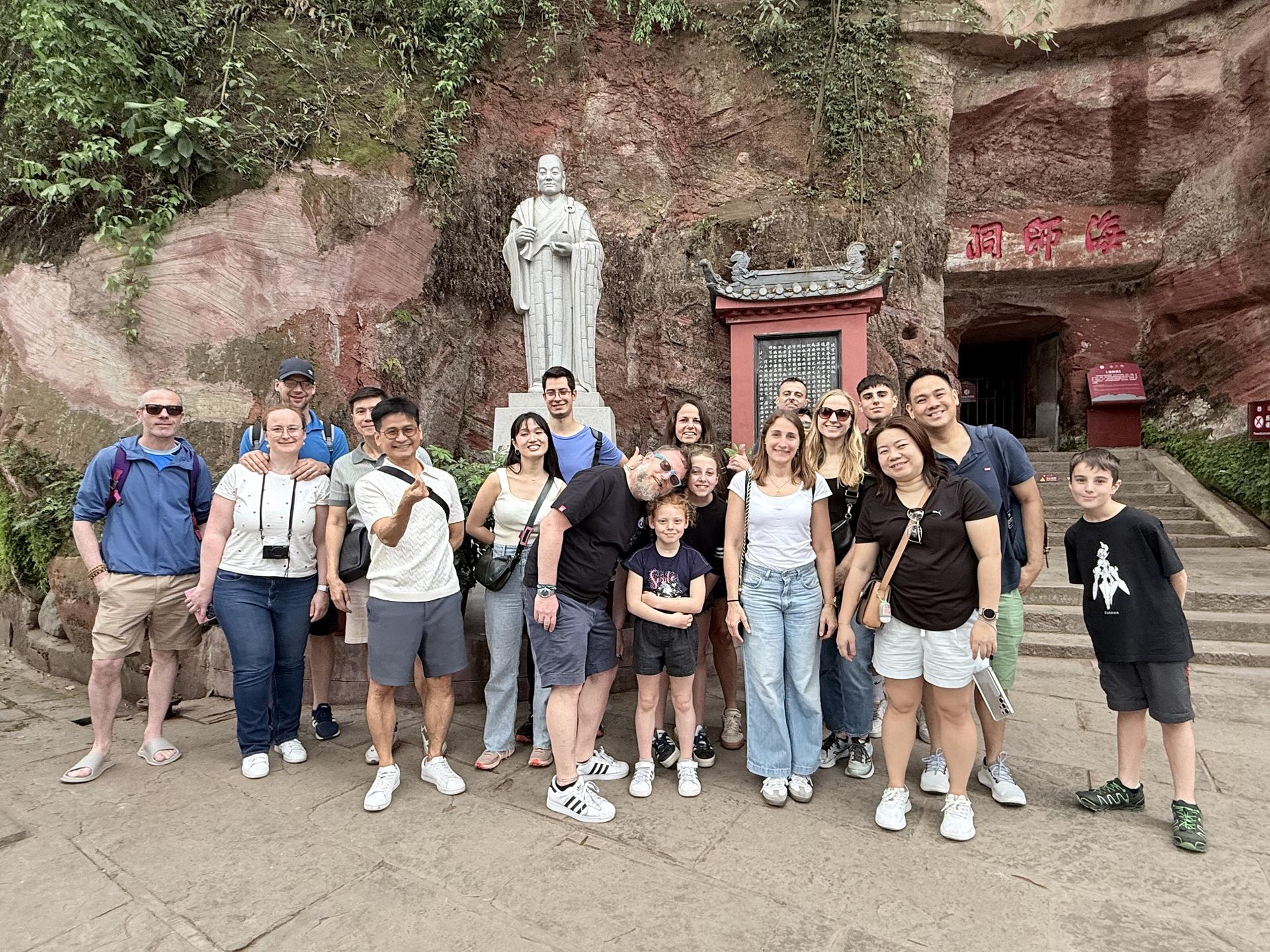 Chengdu Panda Base & Leshan Giant Buddha Day Tour with Guide - Thumbnail 18