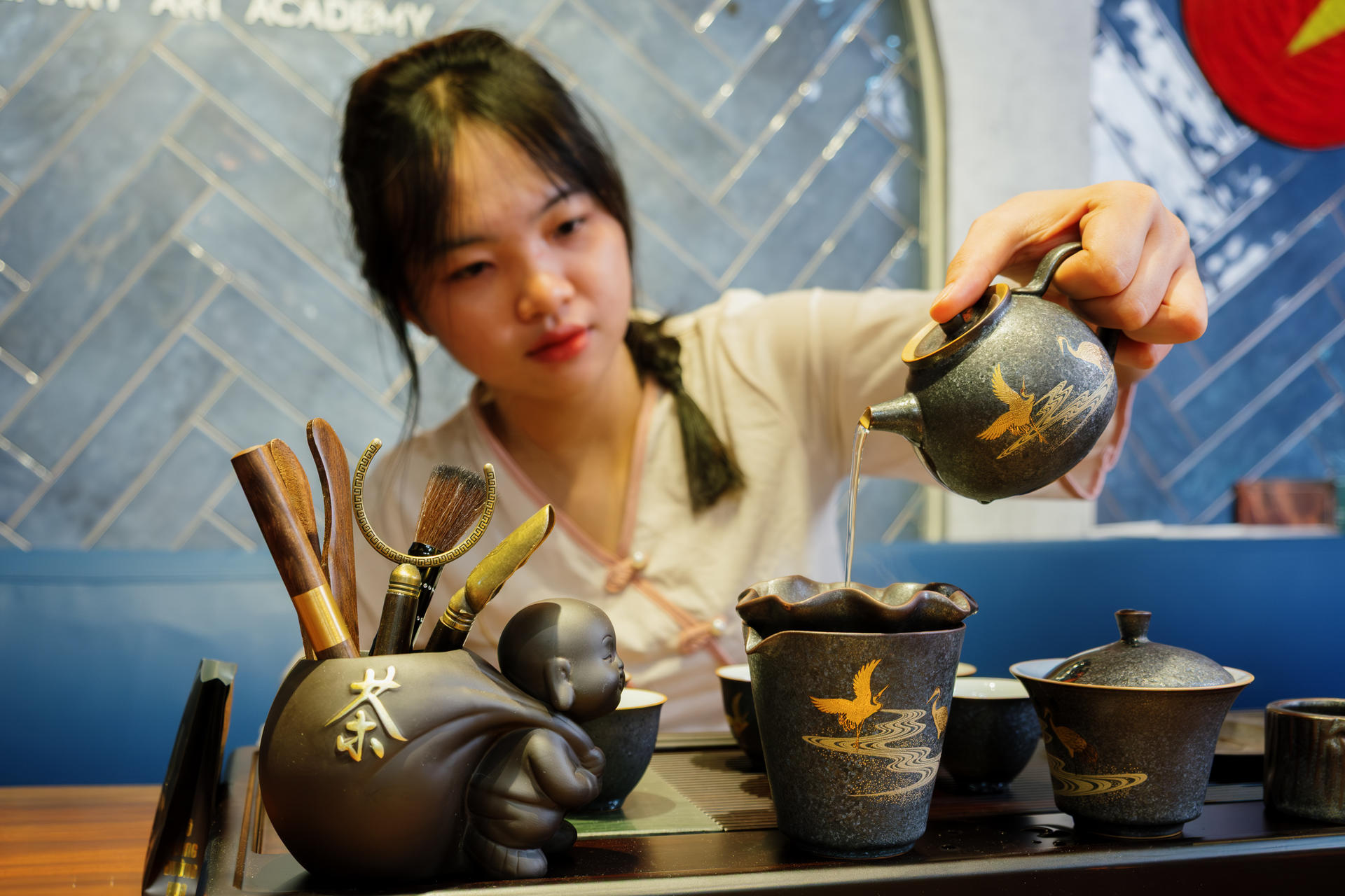 Mooncake Baking Experience with Vietnamese Tea Tasting in Hanoi - Thumbnail 28