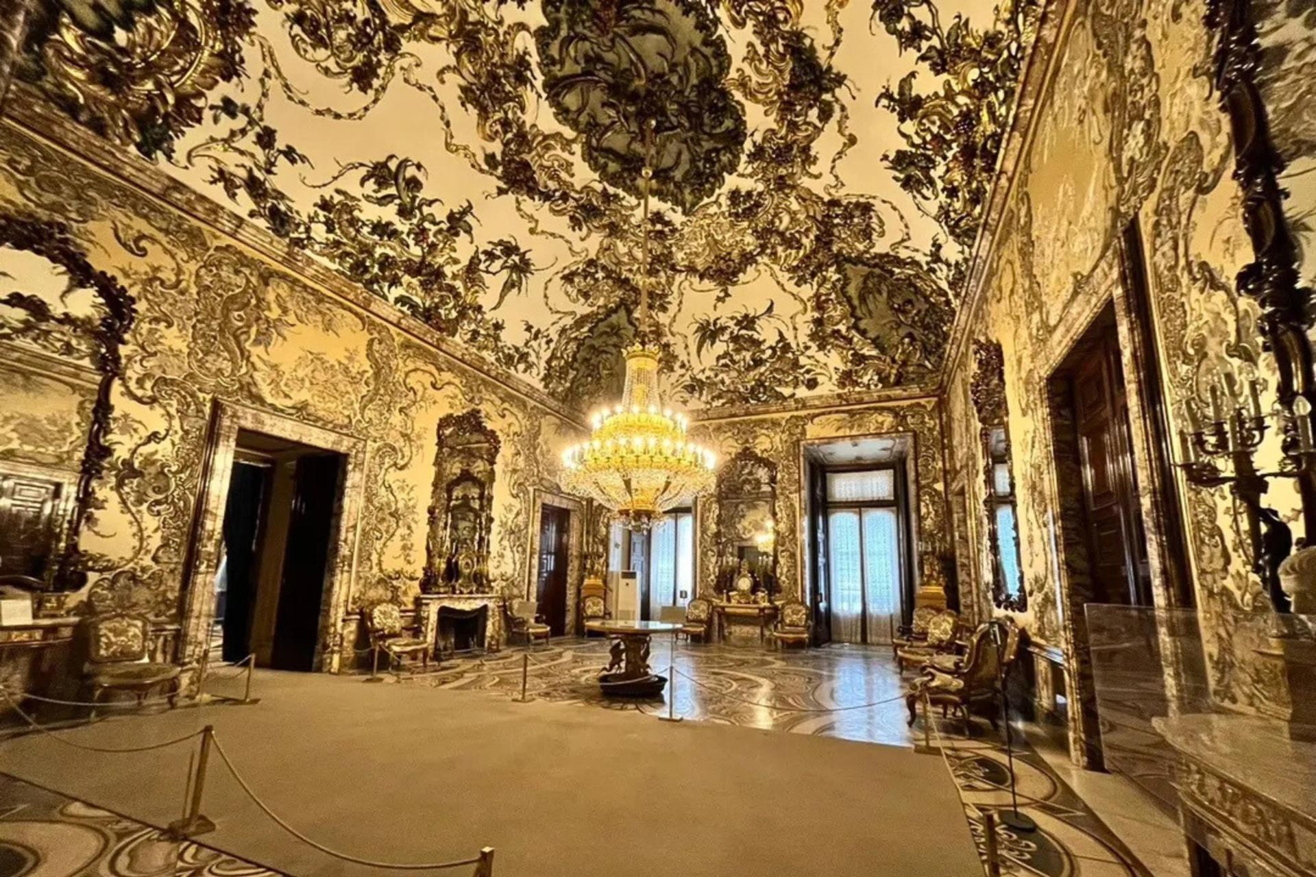 Madrid : Royal Palace Expert Guided Tour - Thumbnail 5