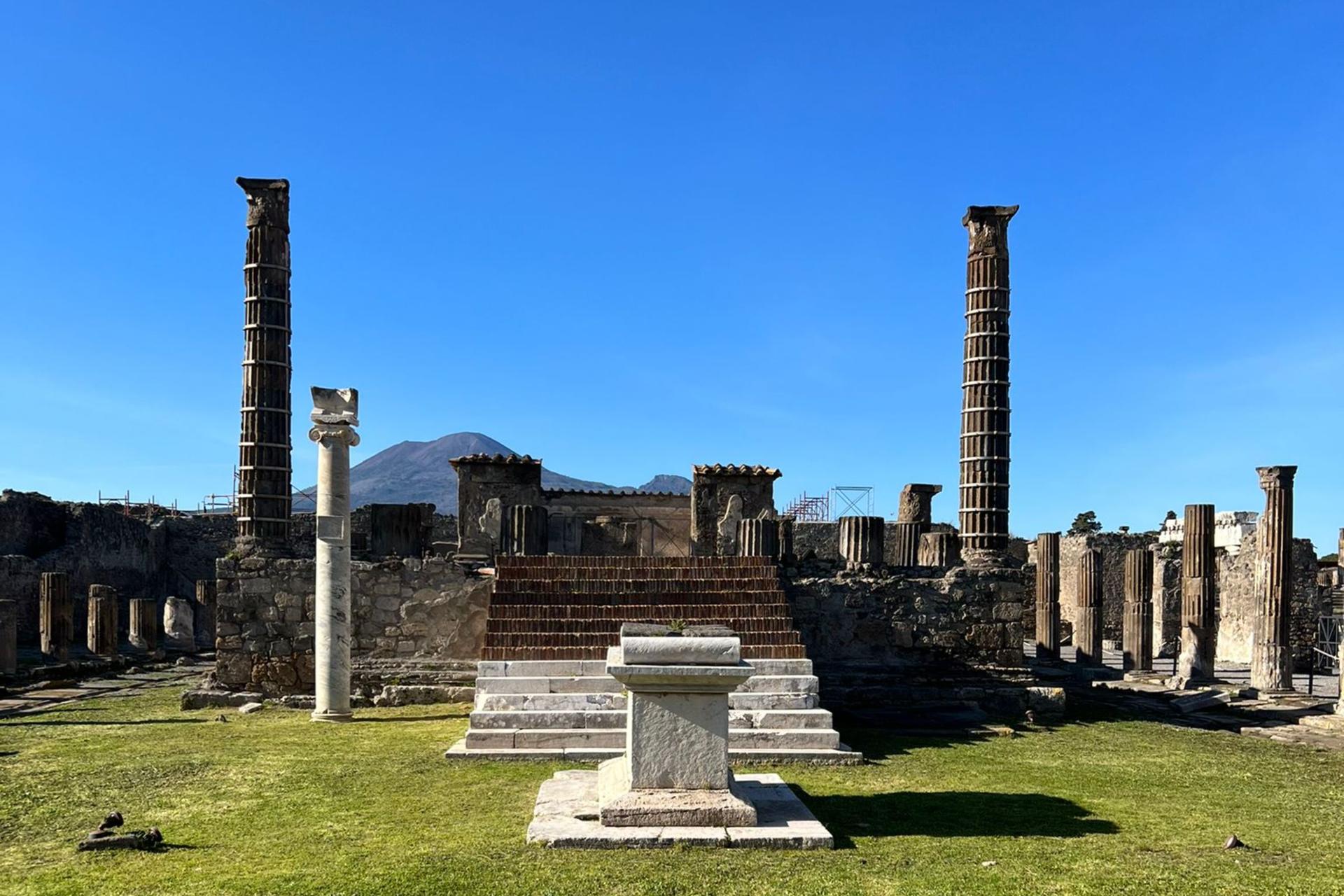 Pompeii and Its Ruins Day Trip with Transfer from Rome - Thumbnail 8