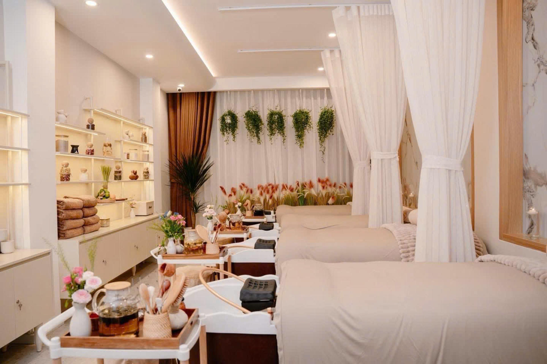 The Lin Beauty Center on Ly Tu Trong street in Ho Chi Minh city - Thumbnail 3