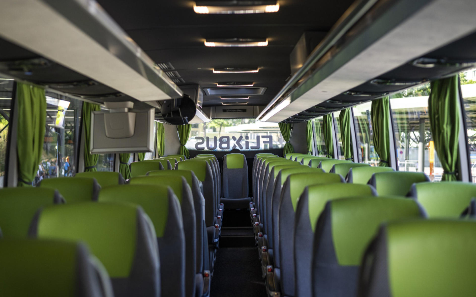 Paris-Brussels Bus Ticket  - Thumbnail 4