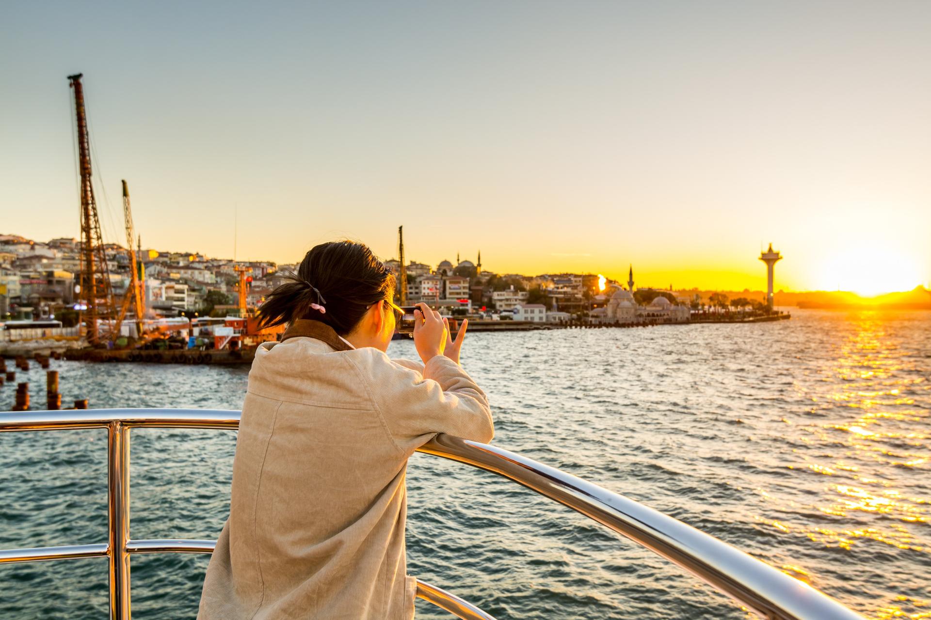 Bosphorus Guided Sightseeing Cruise Tour - Image 1