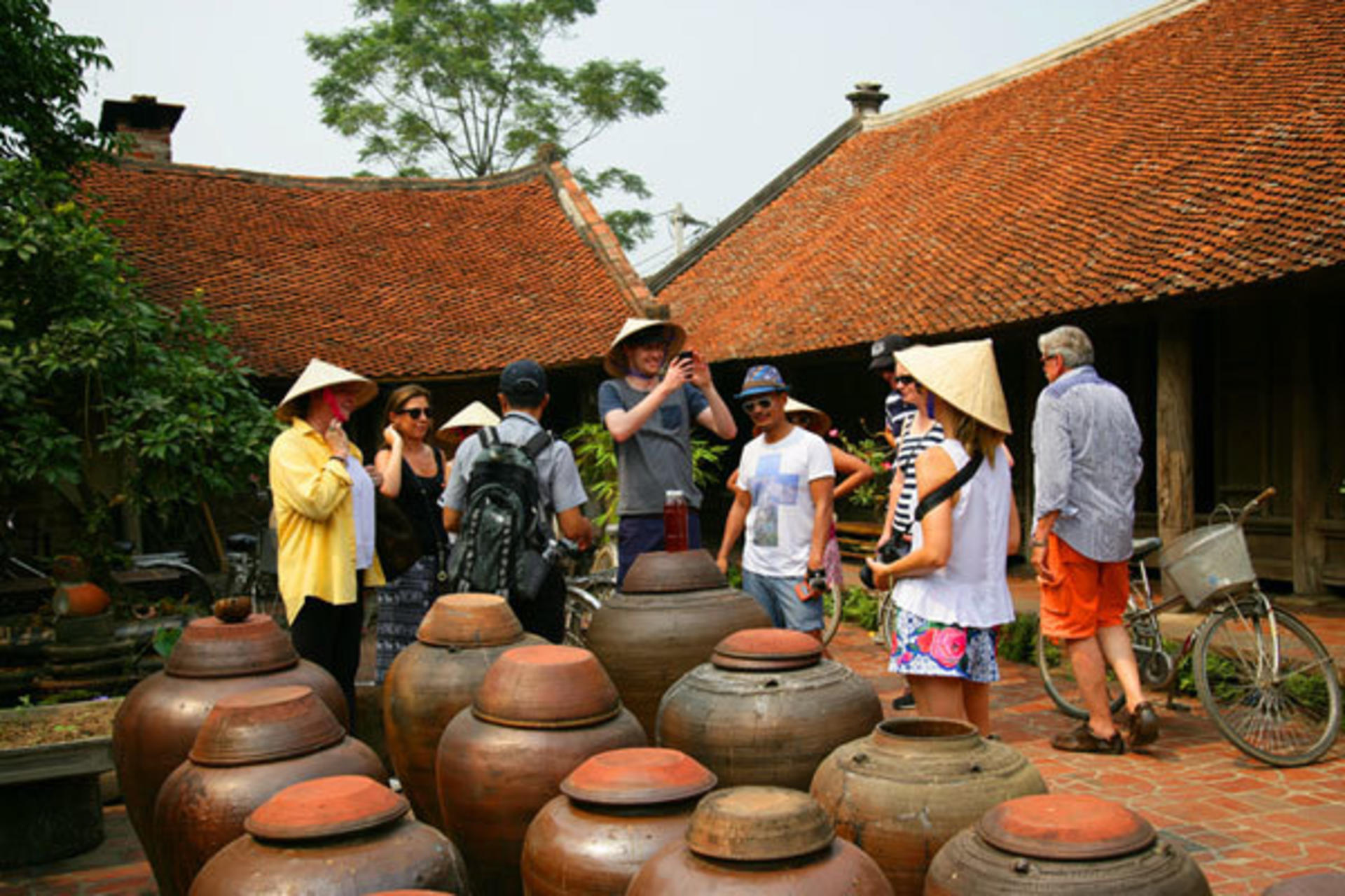 Instagram Duong Lam Ancient Village Tour & Train Street Ha Noi - Thumbnail 8