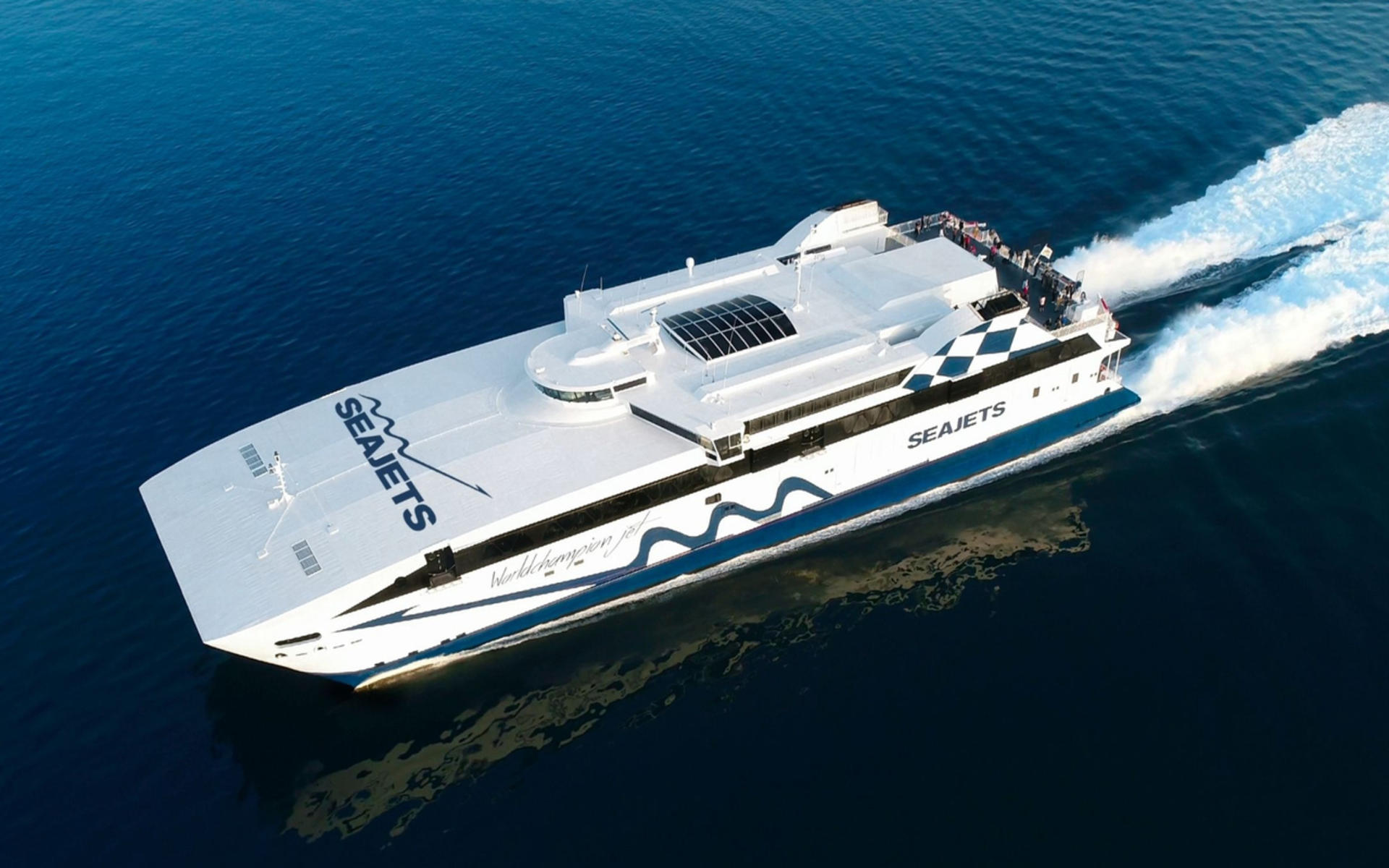 Santorini-Mykonos Round Trip Fast Ferry Ticket - Thumbnail 2