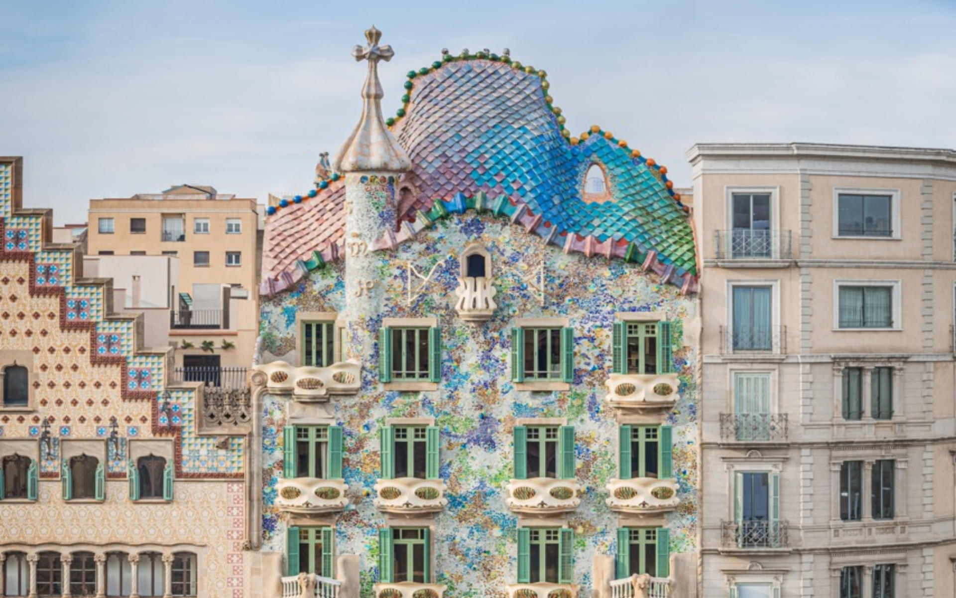 Casa Batllo Night Visit & Optional Rooftop Concert - Image 1