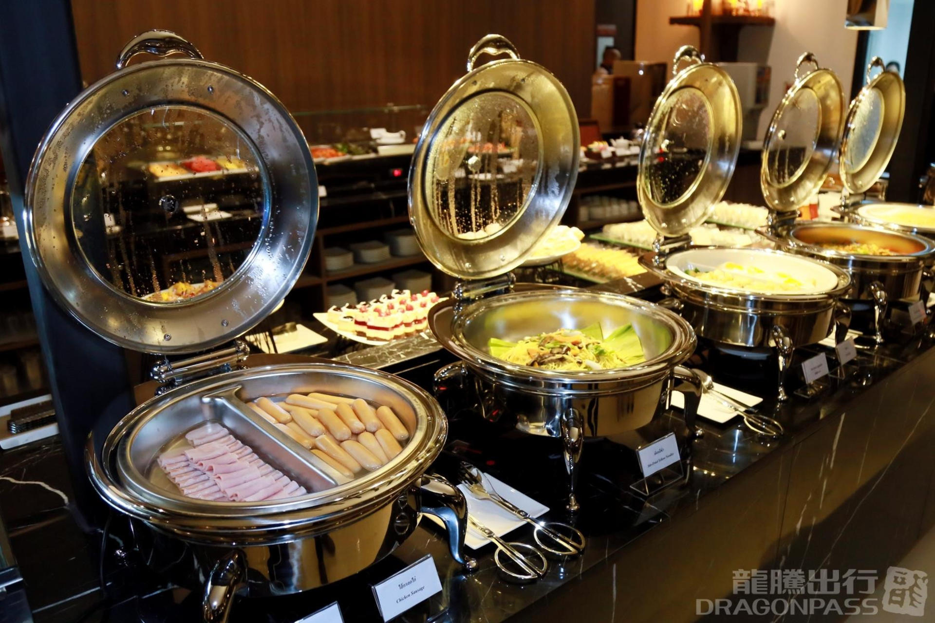 Don Mueang International Airport Lounge Service - Thumbnail 7