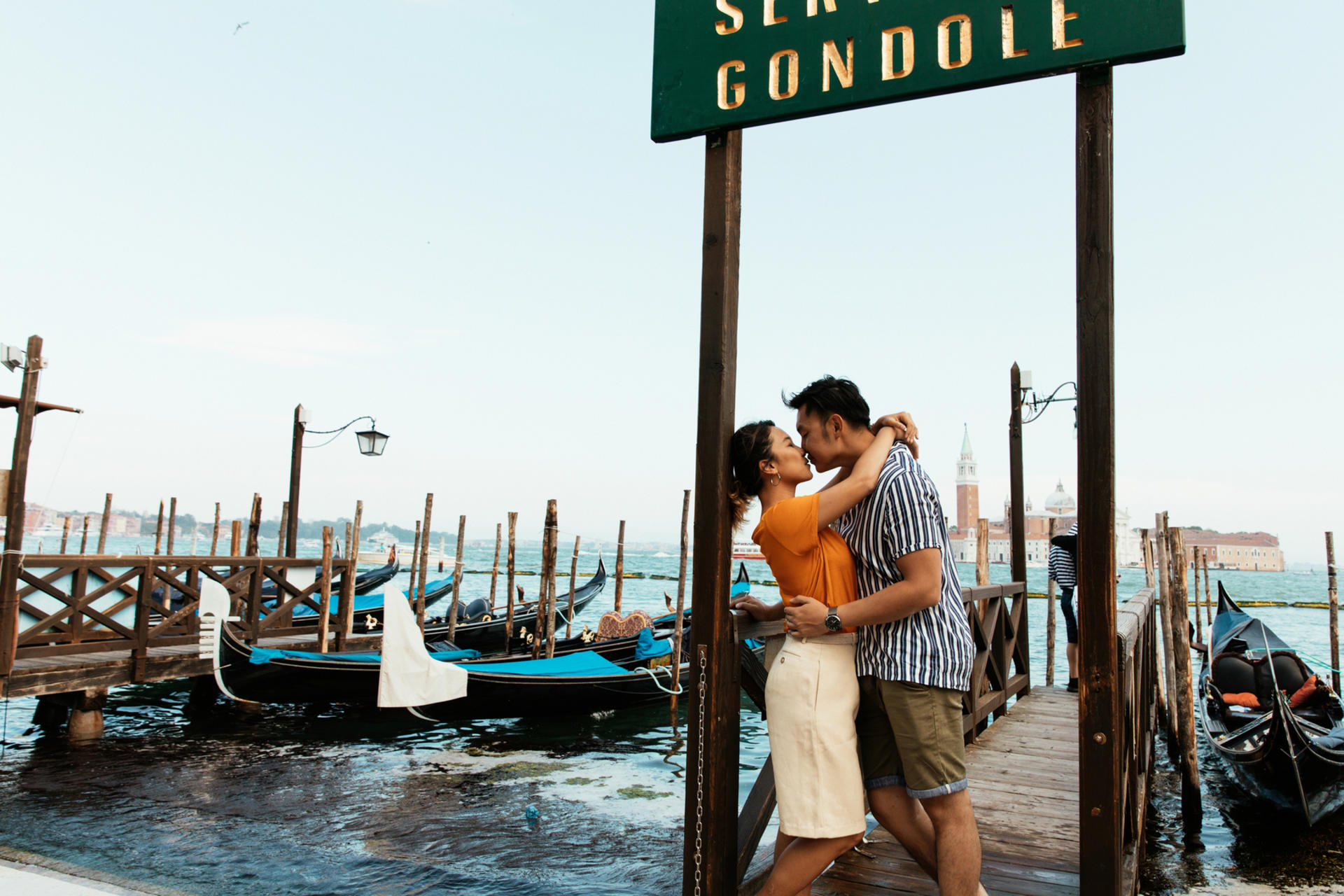 Professional Photoshoot in Venice - Thumbnail 5