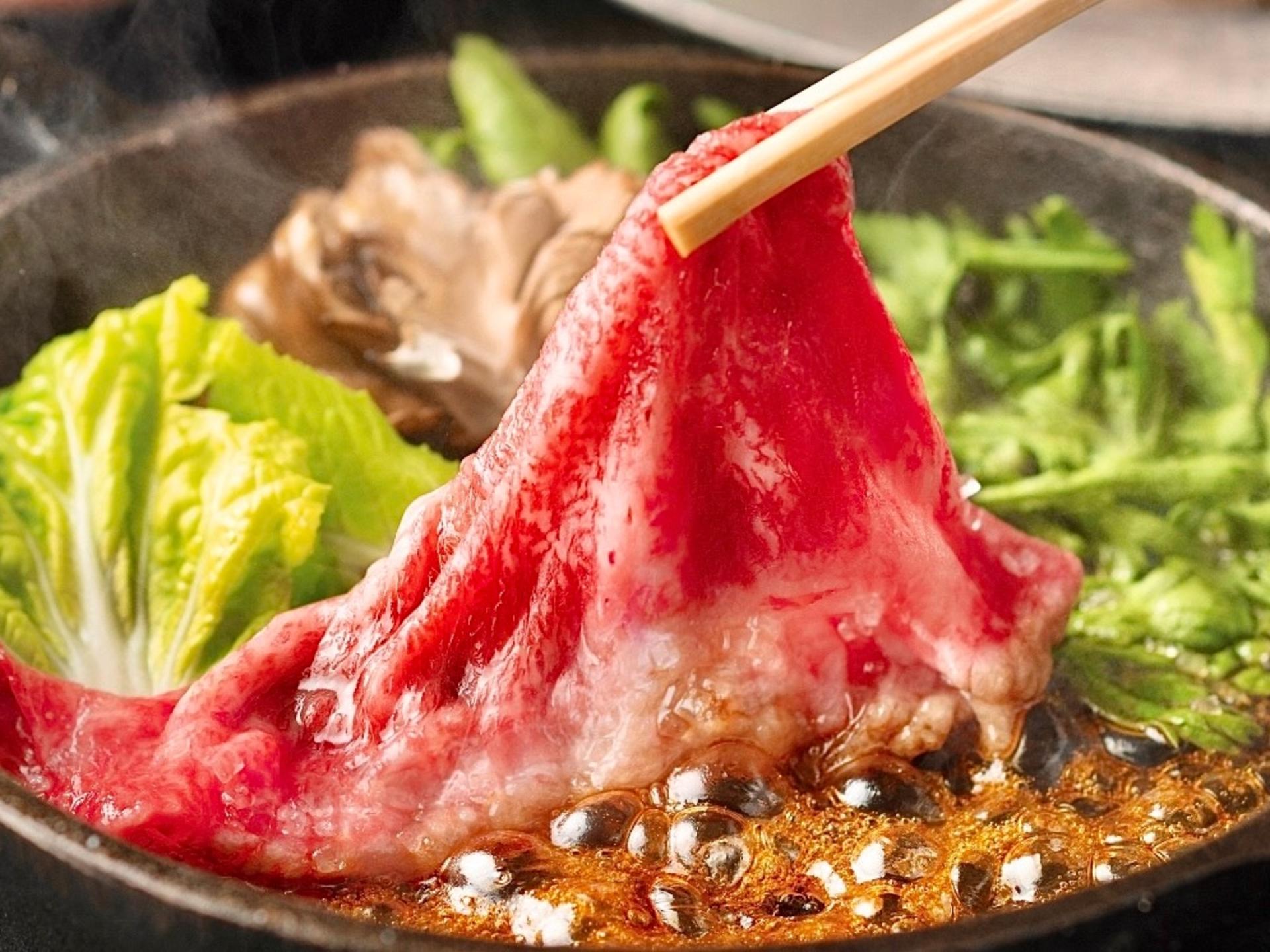 SUKIYAKI SHABUSHABU TSUKADA - Sukiyaki & Shabushabu in Osaka, Umeda - Image 1