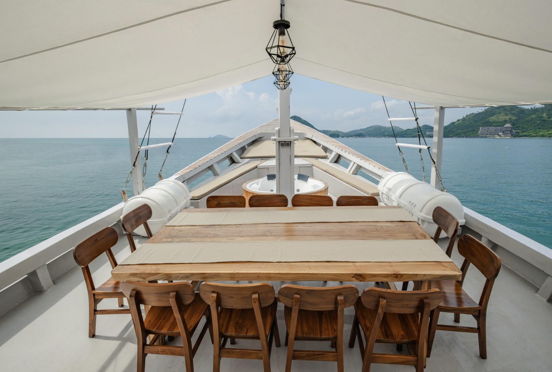 [Luxury Phinisi] 3D2N Ahsana Phinisi Liveaboard from Labuan Bajo - Thumbnail 3