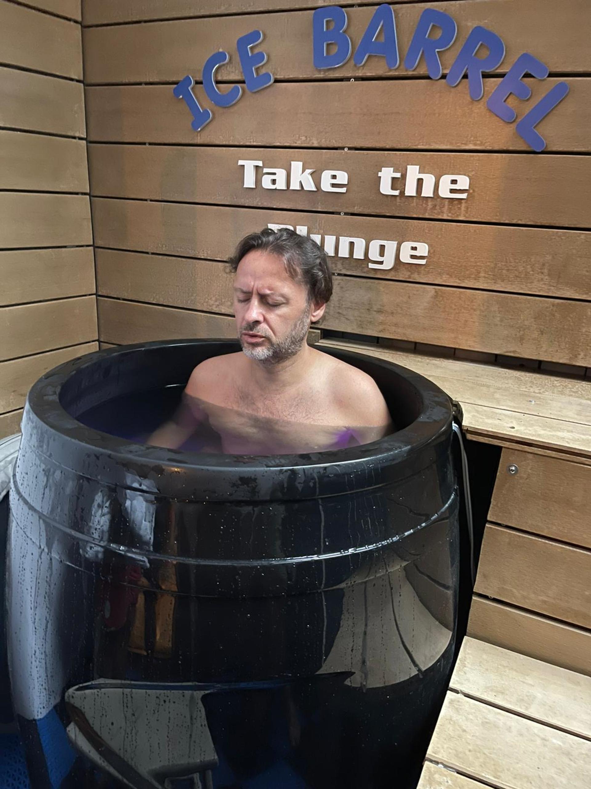 Float Co. - HK Float On Spa and Cold Plunge Experience | Mid-Levels - Thumbnail 9