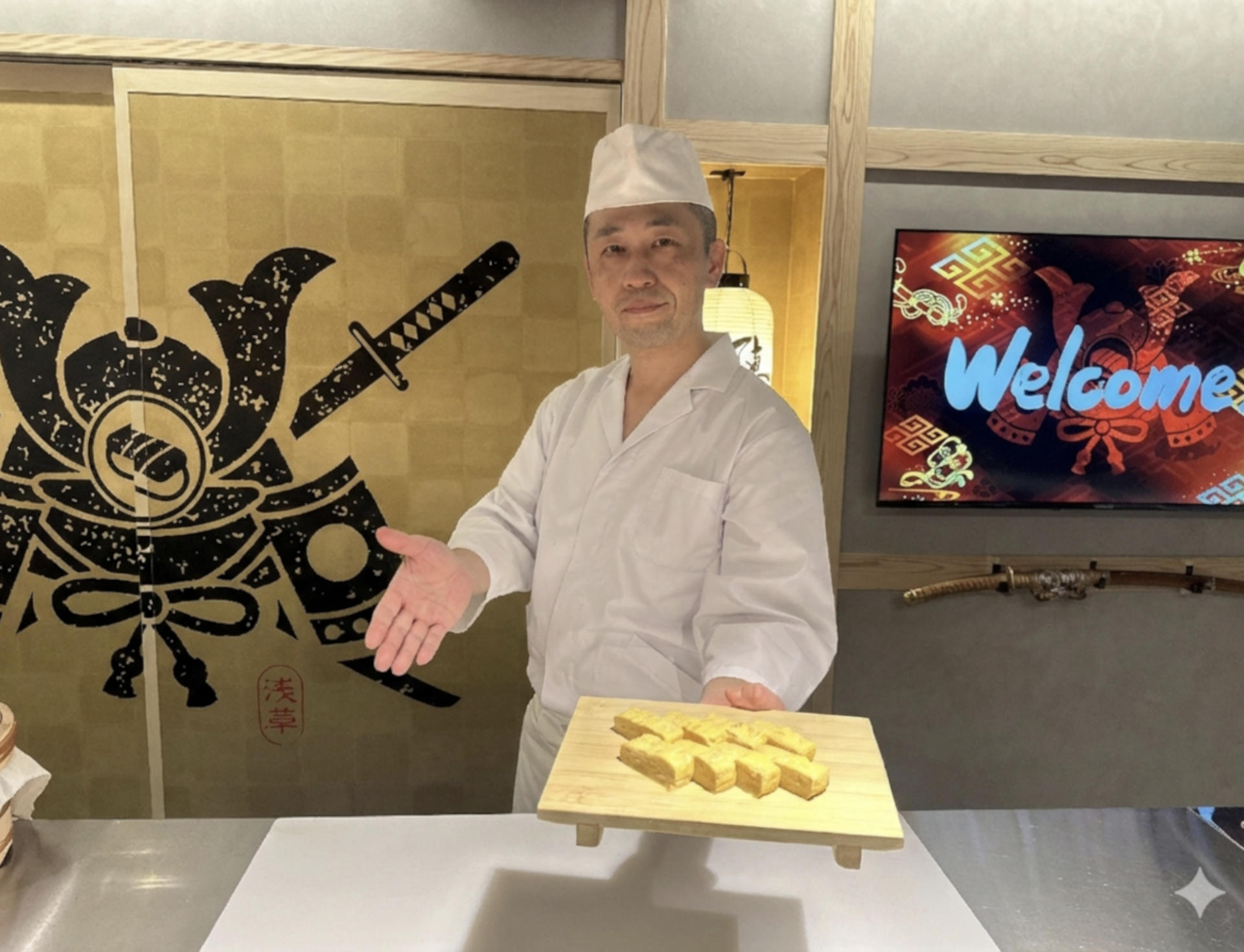 Luxury Samurai Sushi Dining Show in Asakusa Tokyo - Thumbnail 5