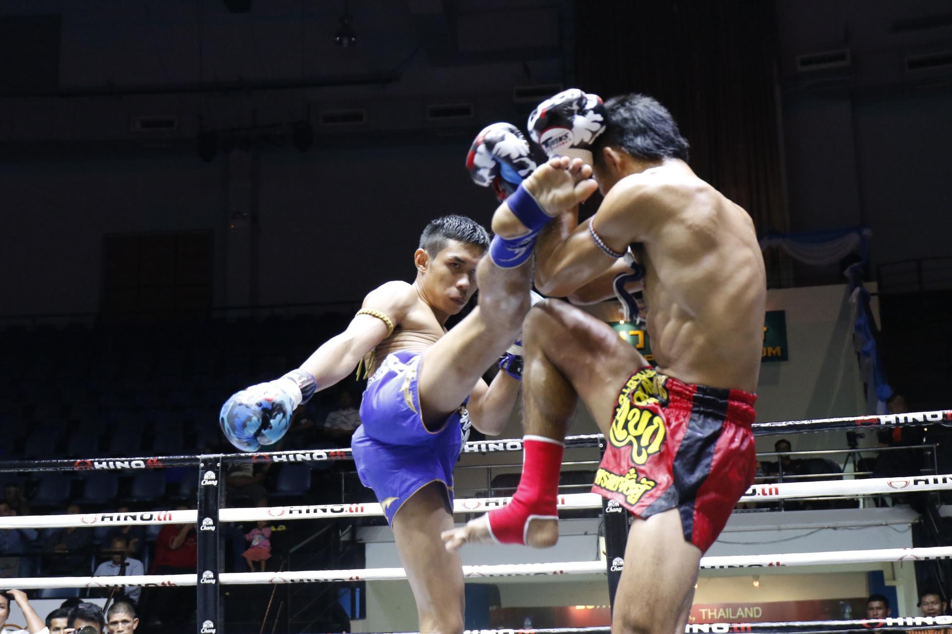 Muay Thai Match Ticket at Lumpinee Boxing Stadium - Thumbnail 7