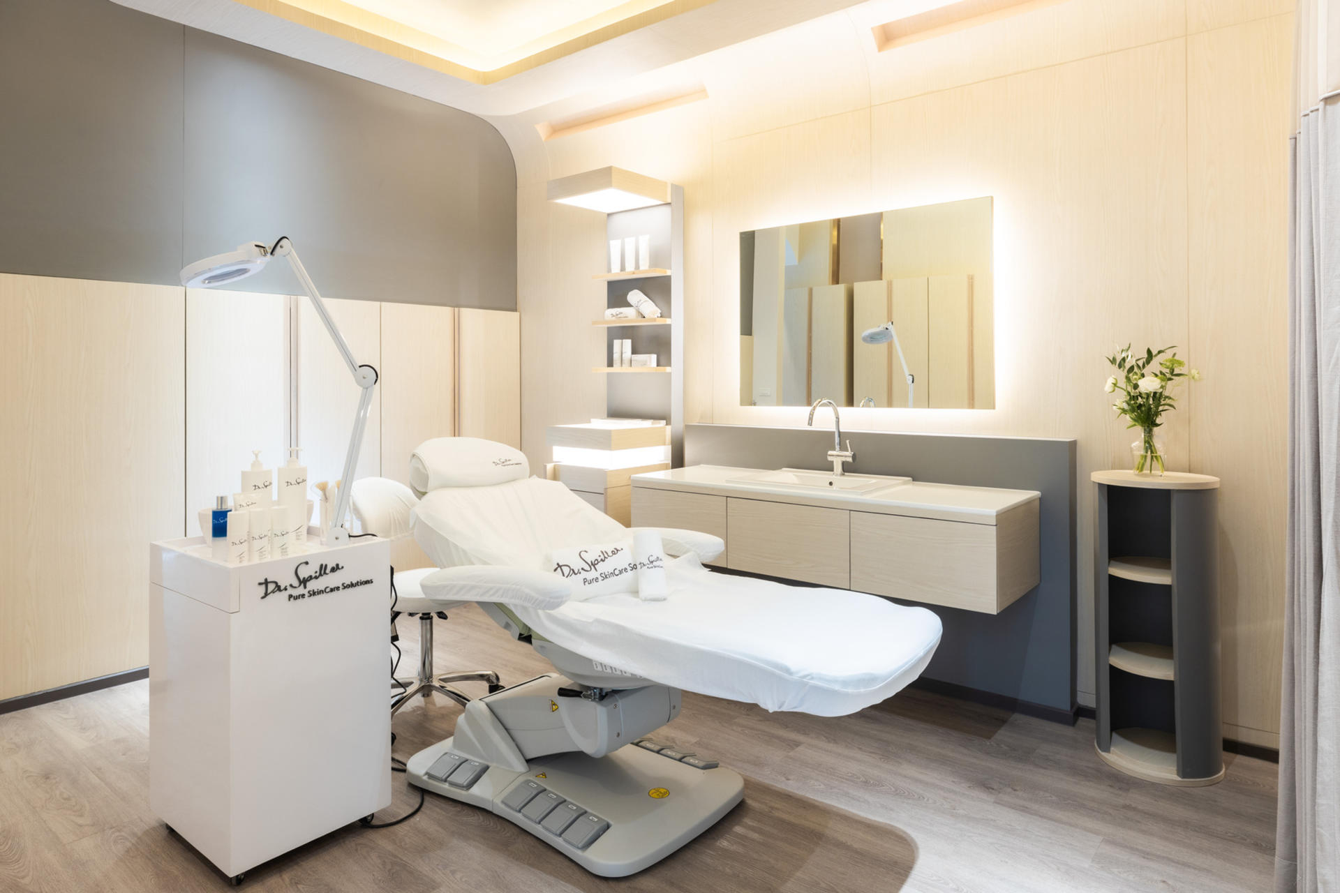 Dr. Spiller Pure Skin Care Solutions at Ginza Thonglor in Bangkok - Thumbnail 7
