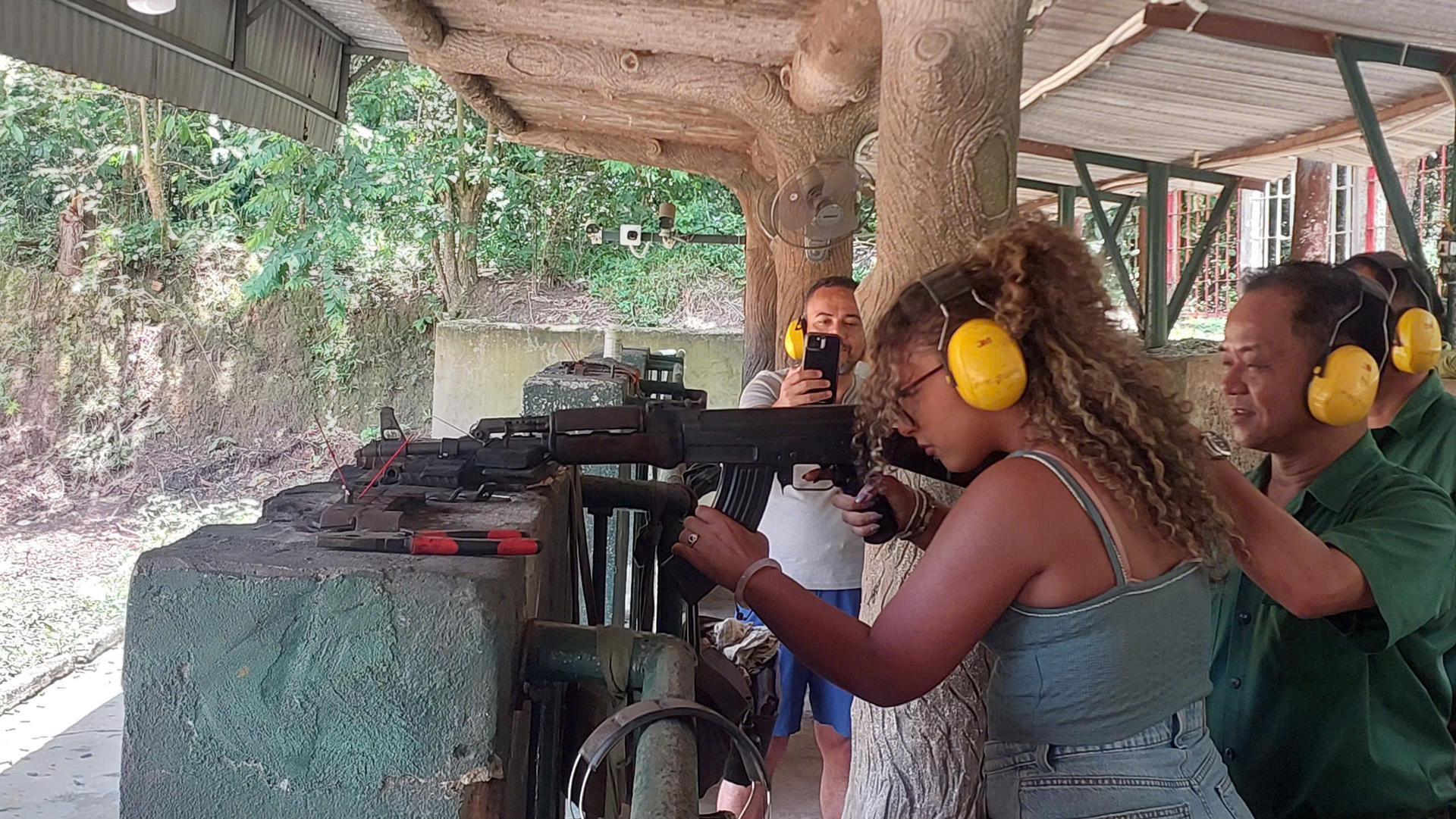 [AM/PM Departure] Cu Chi Tunnels Half-Day Tour - Thumbnail 10