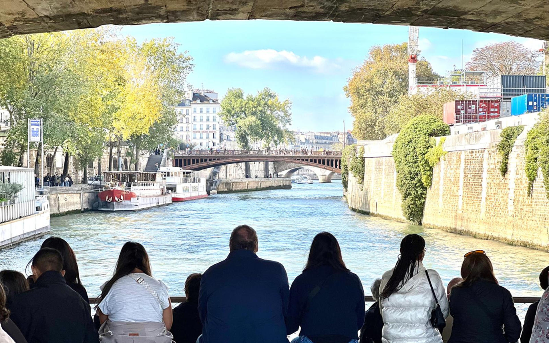 Seine River Cruise Tour with Crepe Tasting by Eiffel Tower in Paris - Thumbnail 9