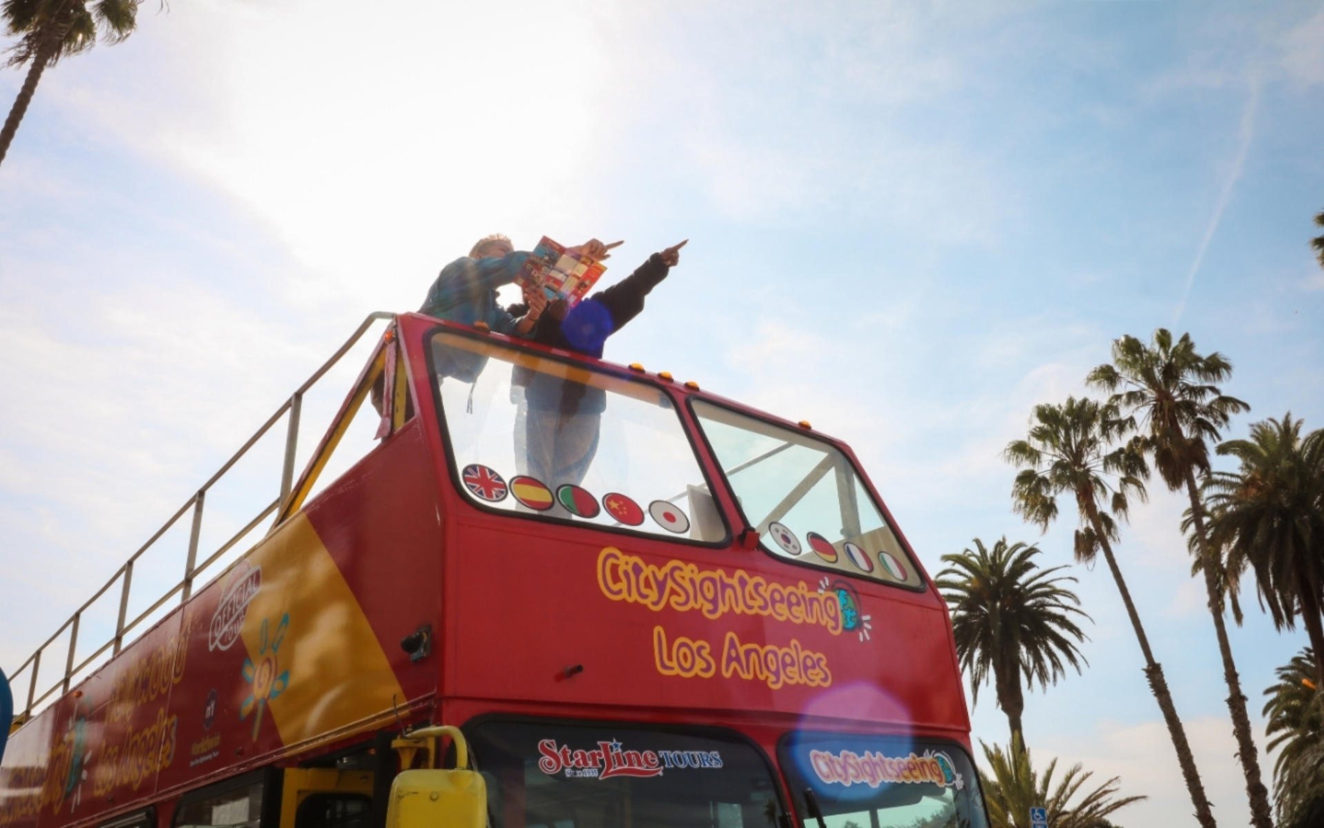 Warner Bros. Studio Entry & Hop-On Hop-Off Bus Tour with Audio Guide - Thumbnail 10